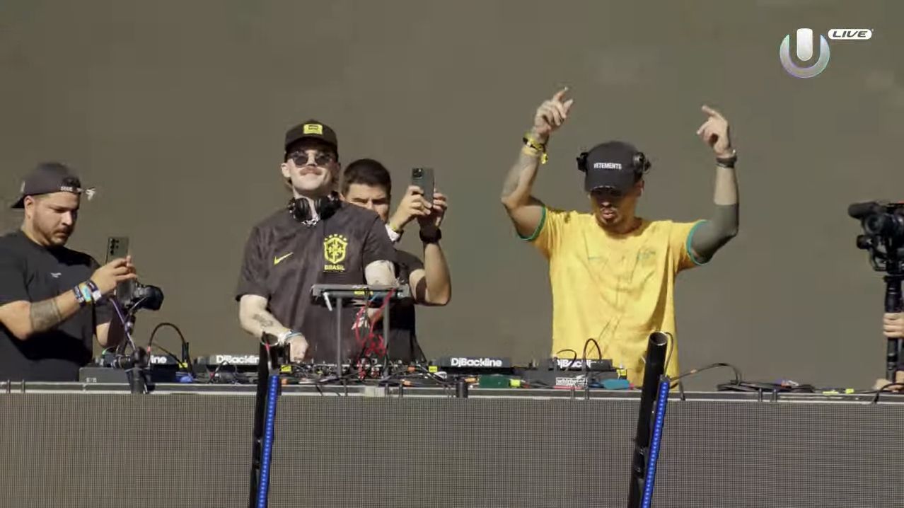 Los DJ Don Dolla y Vintage Culture en Ultra Music Festival 2023 en Miami.