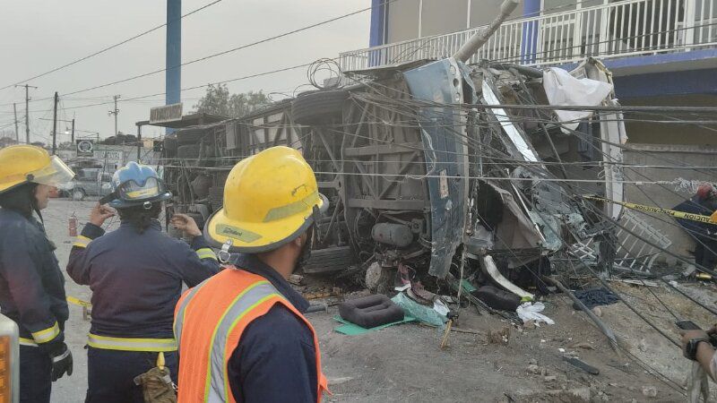 Accidente México-Querétaro (foto:twitter/ADNQro)