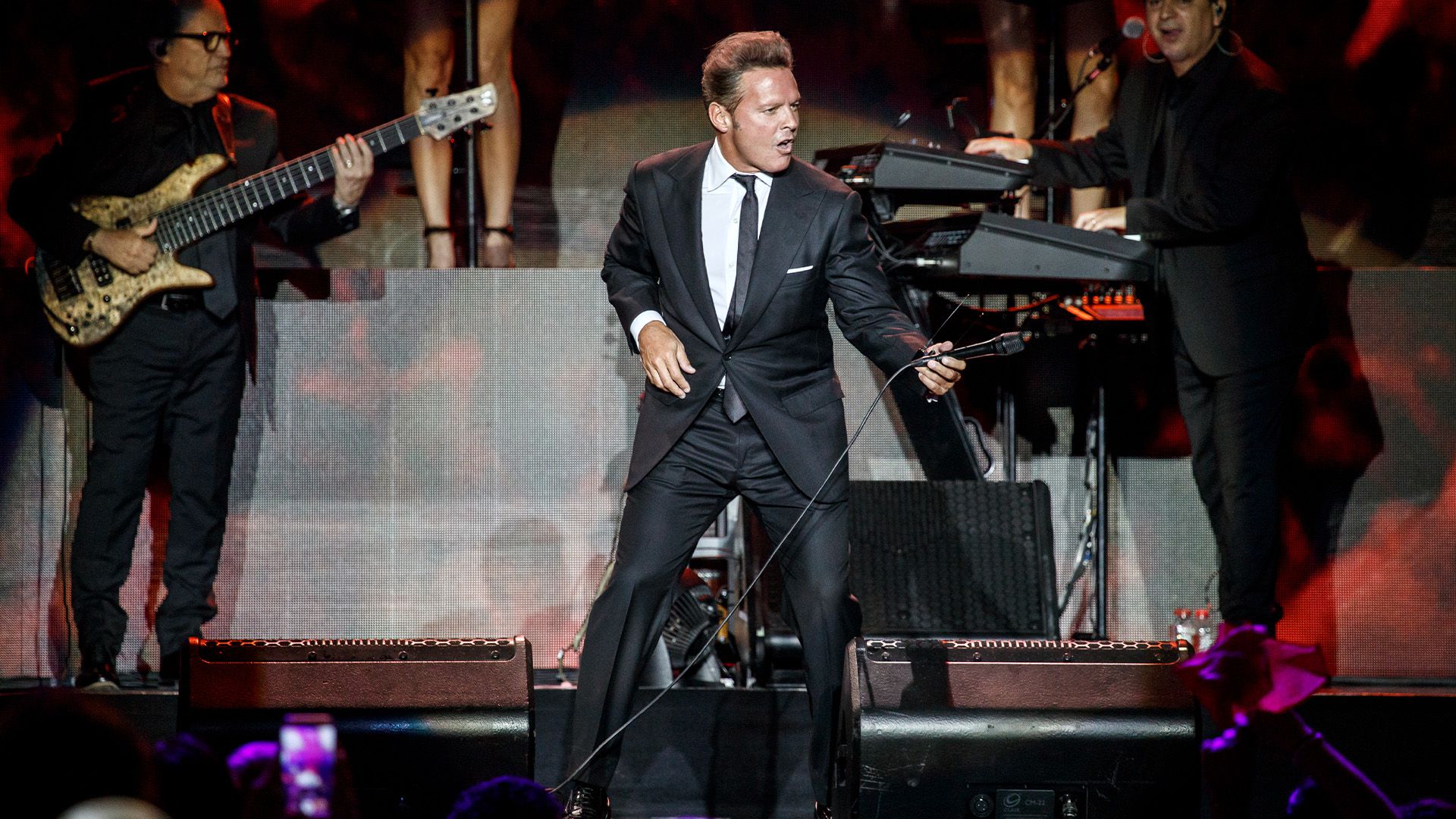 Luis Miguel Gira