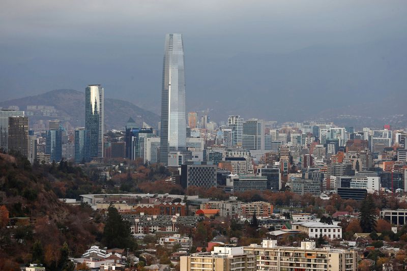 La capital Chile cuenta con un clima principalmente templado, casi mediterráneo. (Reuters/Archivo)