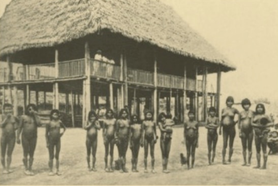 Indigenas en el Amazonas durante el periodo de la caucheria