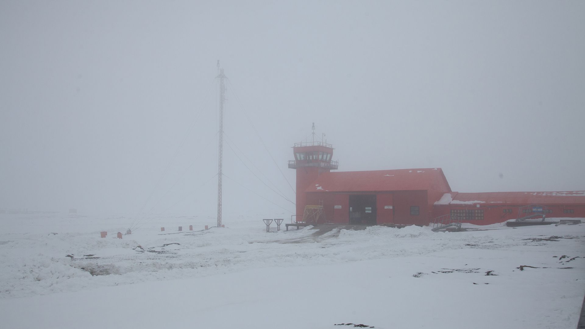 La meteorología de la Antártida es muy compleja y hay algunos fenómenos difíciles de pronosticar. (Martín Gallino)