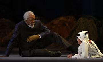 La polémica participación de Morgan Freeman durante inauguración del Mundial Qatar 2022 