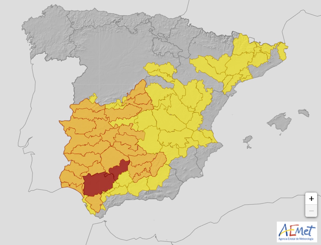 Mapa de avisos con alerta amarilla, naranja y roja por las altas temperaturas del lunes, 26 de junio (Aemet)