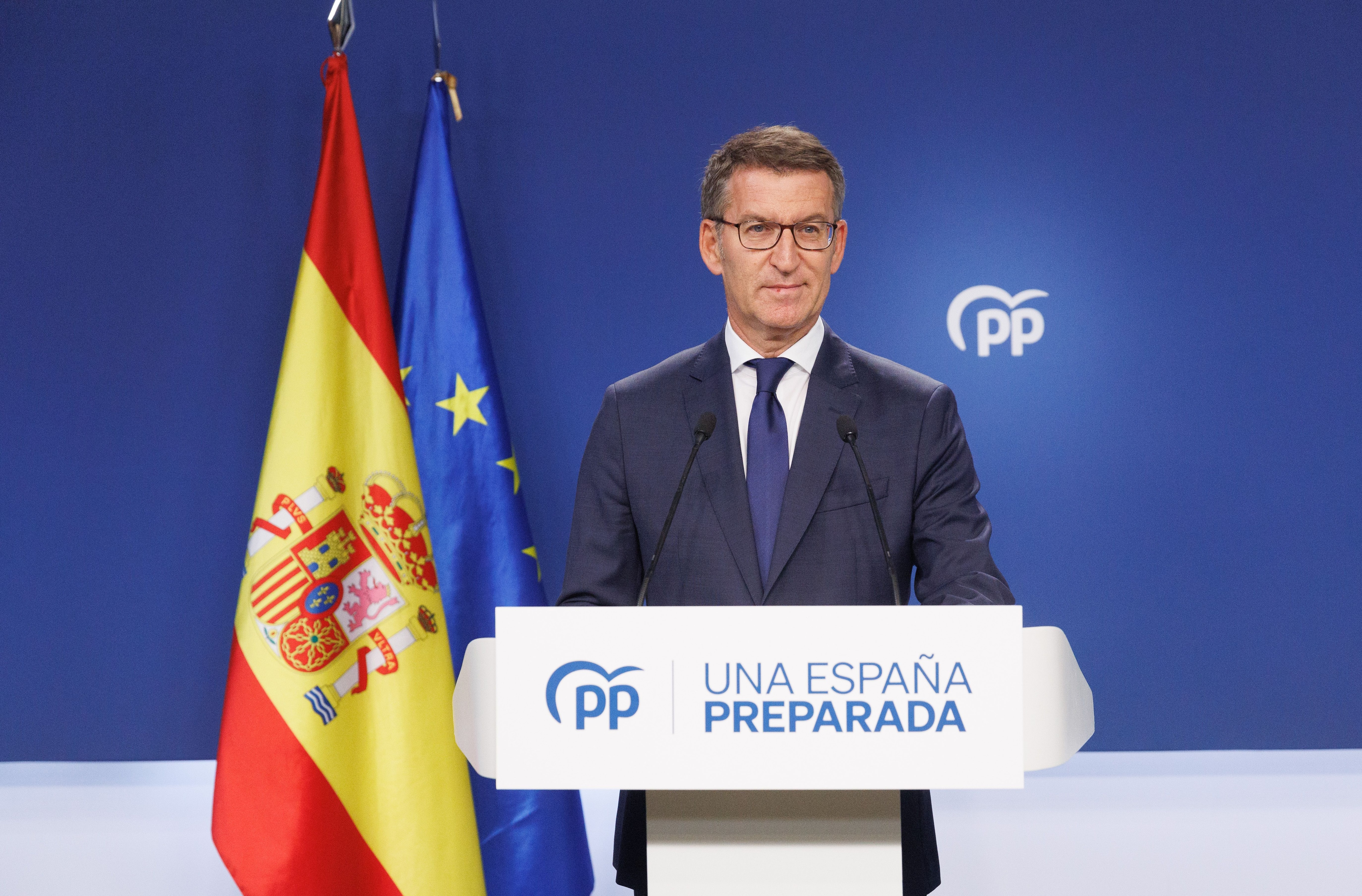 El presidente del PP, Alberto Núñez Feijóo, durante una rueda de prensa en la sede nacional del Partido Popular. (Eduardo Parra/Europa Press)