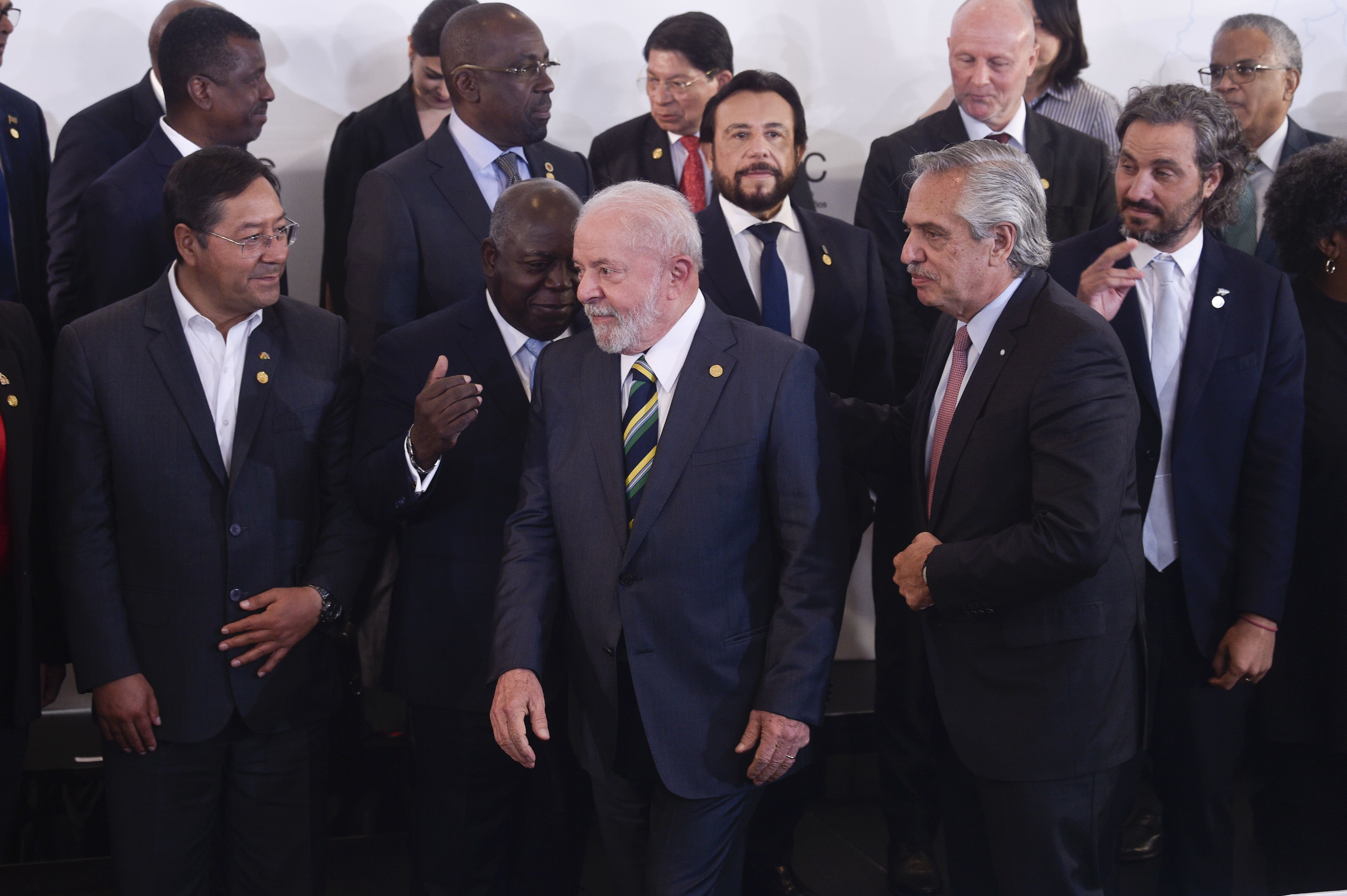 Este lunes comienza la cumbre entre los líderes del bloque del viejo continente y la CELAC, en un intento por recomponer los vínculos  que se han “descuidado durante los últimos años” (FOTO: AP/Gustavo Garello/ARCHIVO)
