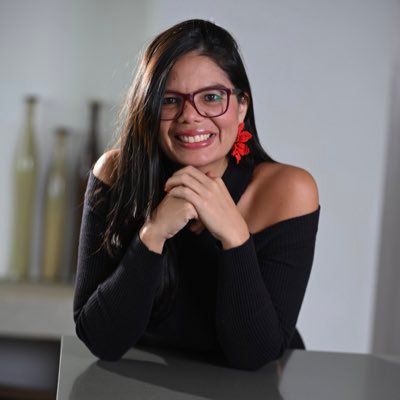 Periodista Laura Ardila Arrieta, autora de La costa nostra