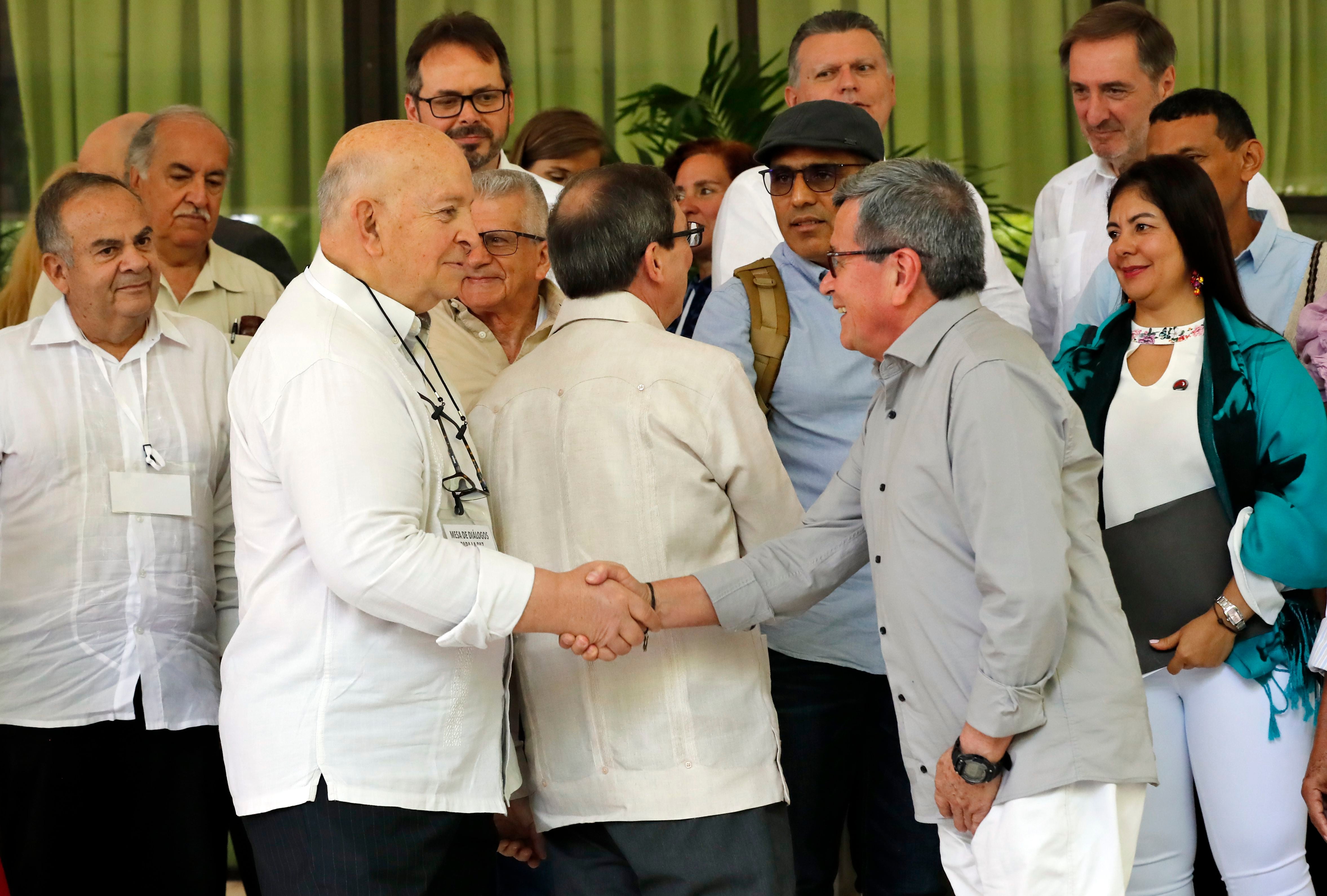 El Gobierno nacional y el ELN se reunieron durante tres días en La Habana (Cuba) para destrabar el proceso de paz - crédito Ernesto Mastrascusa/EFE