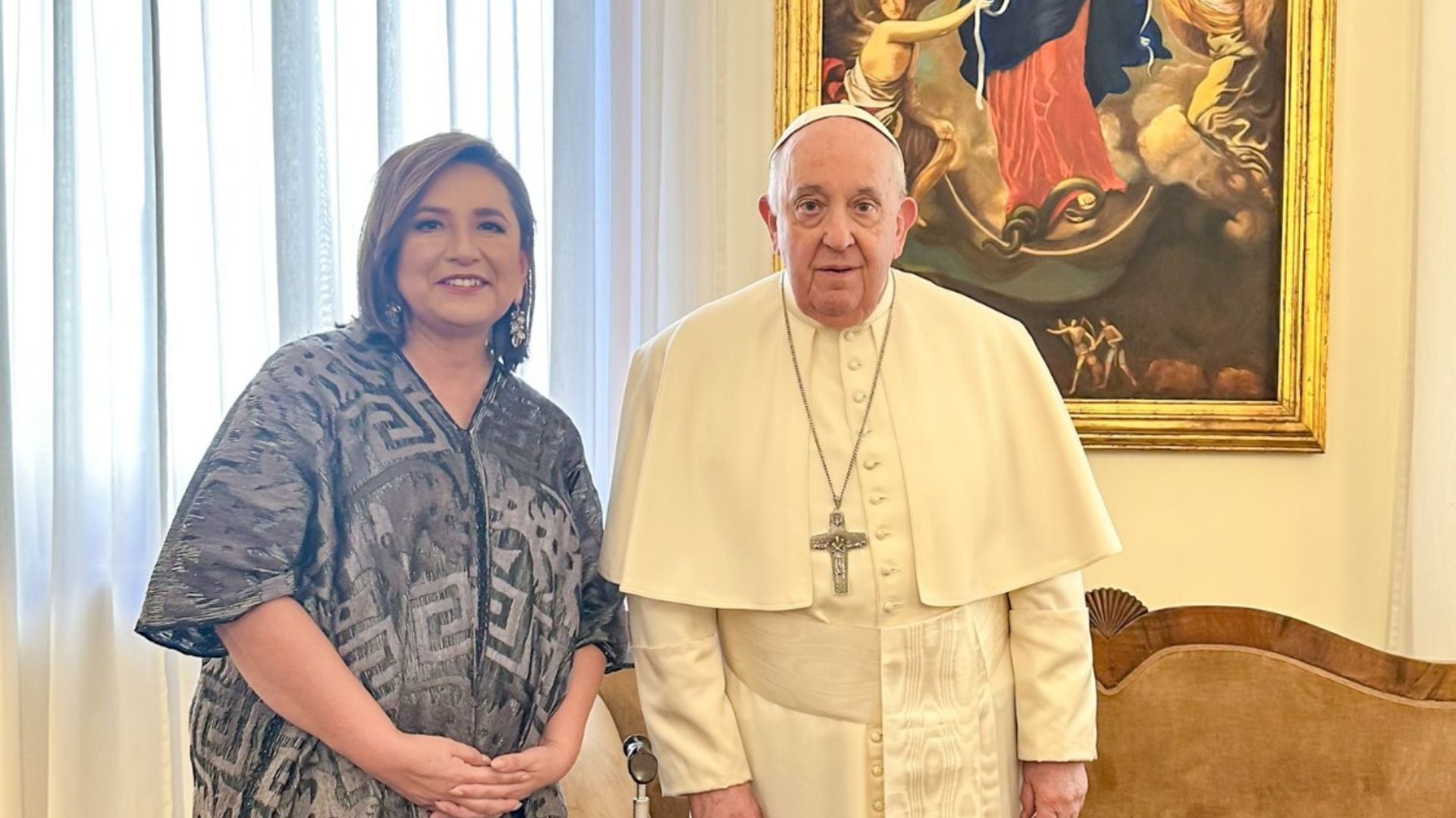 Xóchitl Gálvez publicó fotografía de su reunión con el Papa. | Twitter Xóchitl Gálvez
