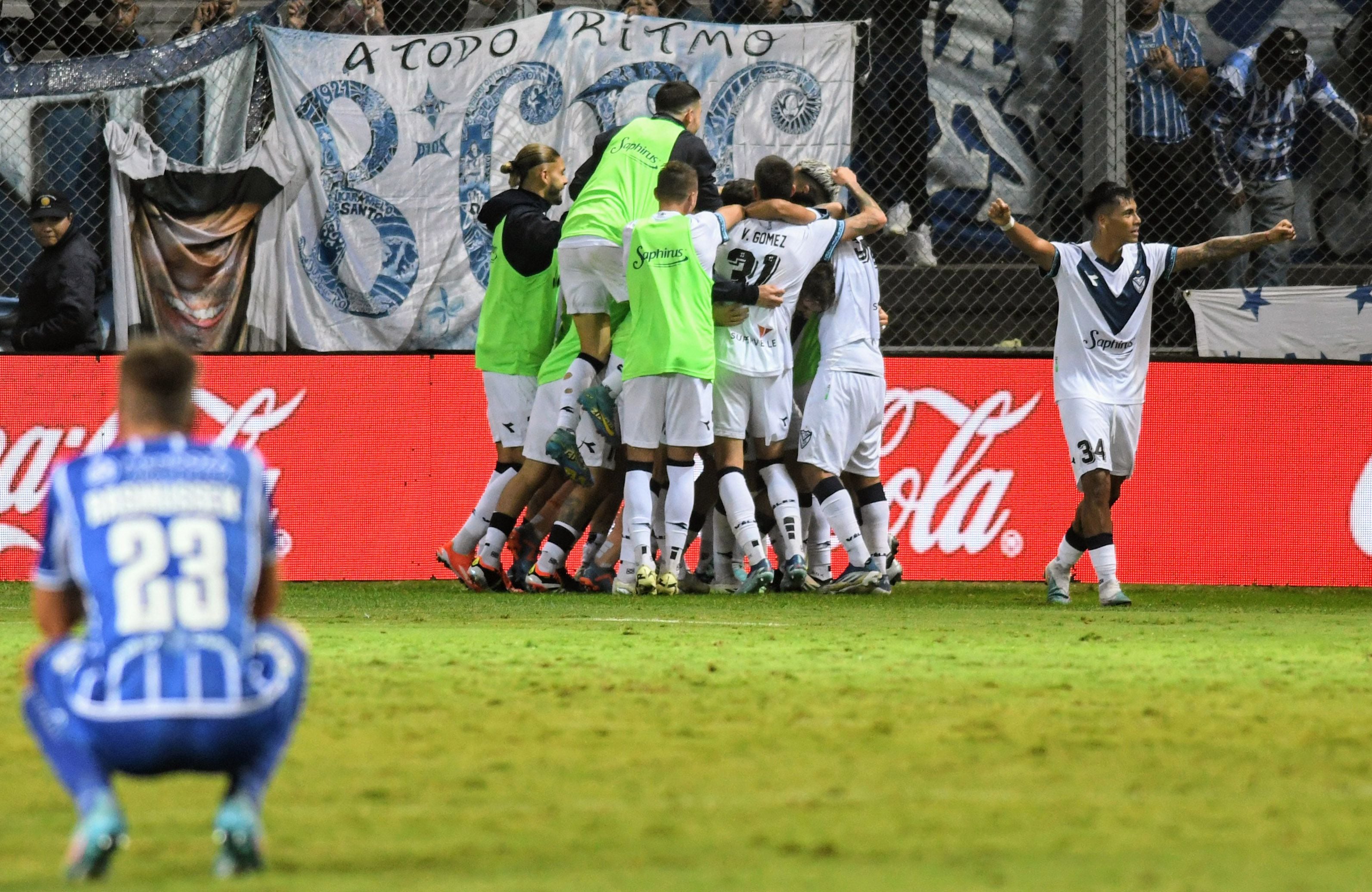 Vélez derrotó 2-1 a Godoy Cruz en los cuartos de final de la Copa de la Liga (Fotobaires)