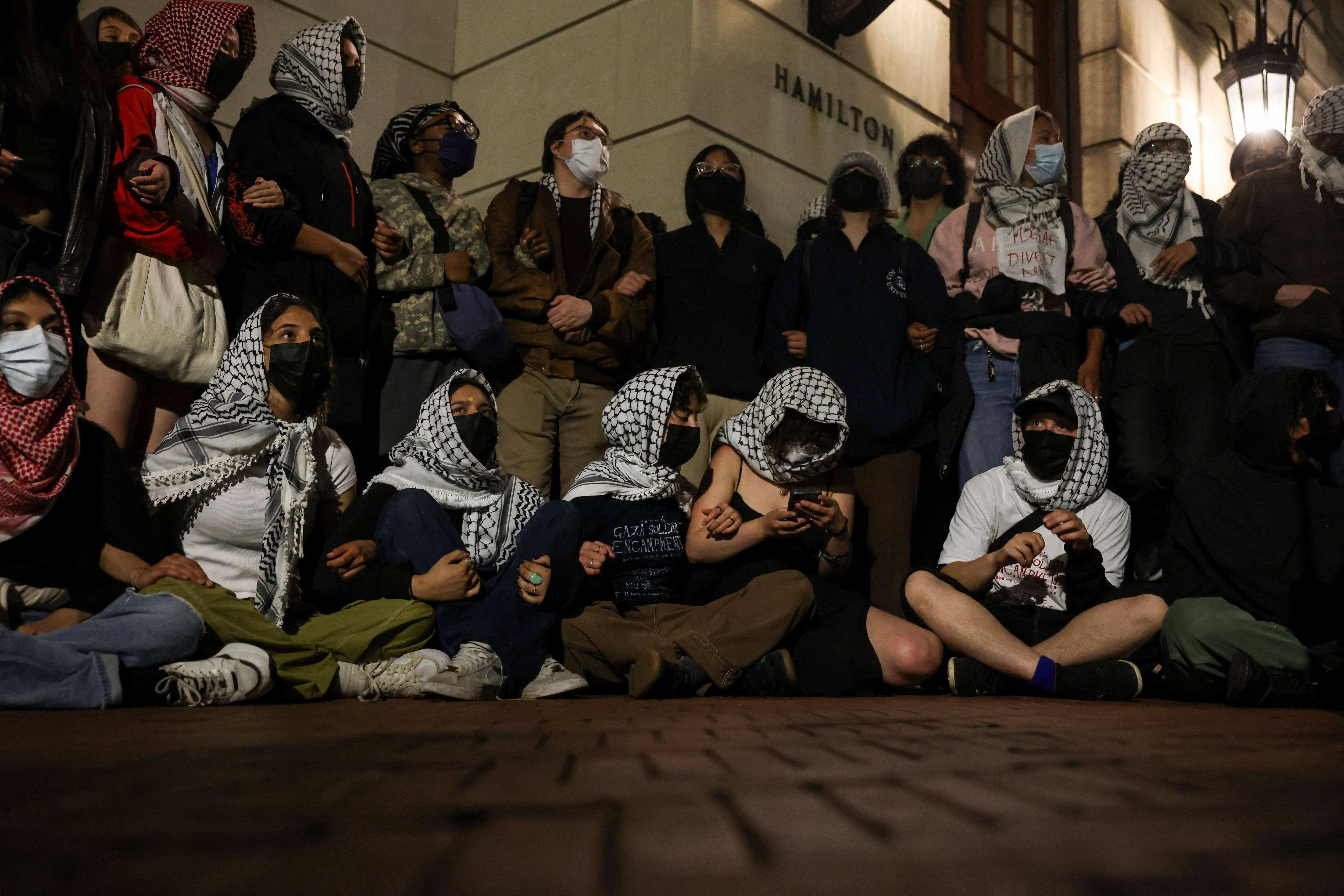 Las protestas en otras universidades de EEUU, Europa y Canadá fueron inspiradas por las primeras manifestaciones en Columbia, las cuales han continuado. (REUTERS/Caitlin Ochs)