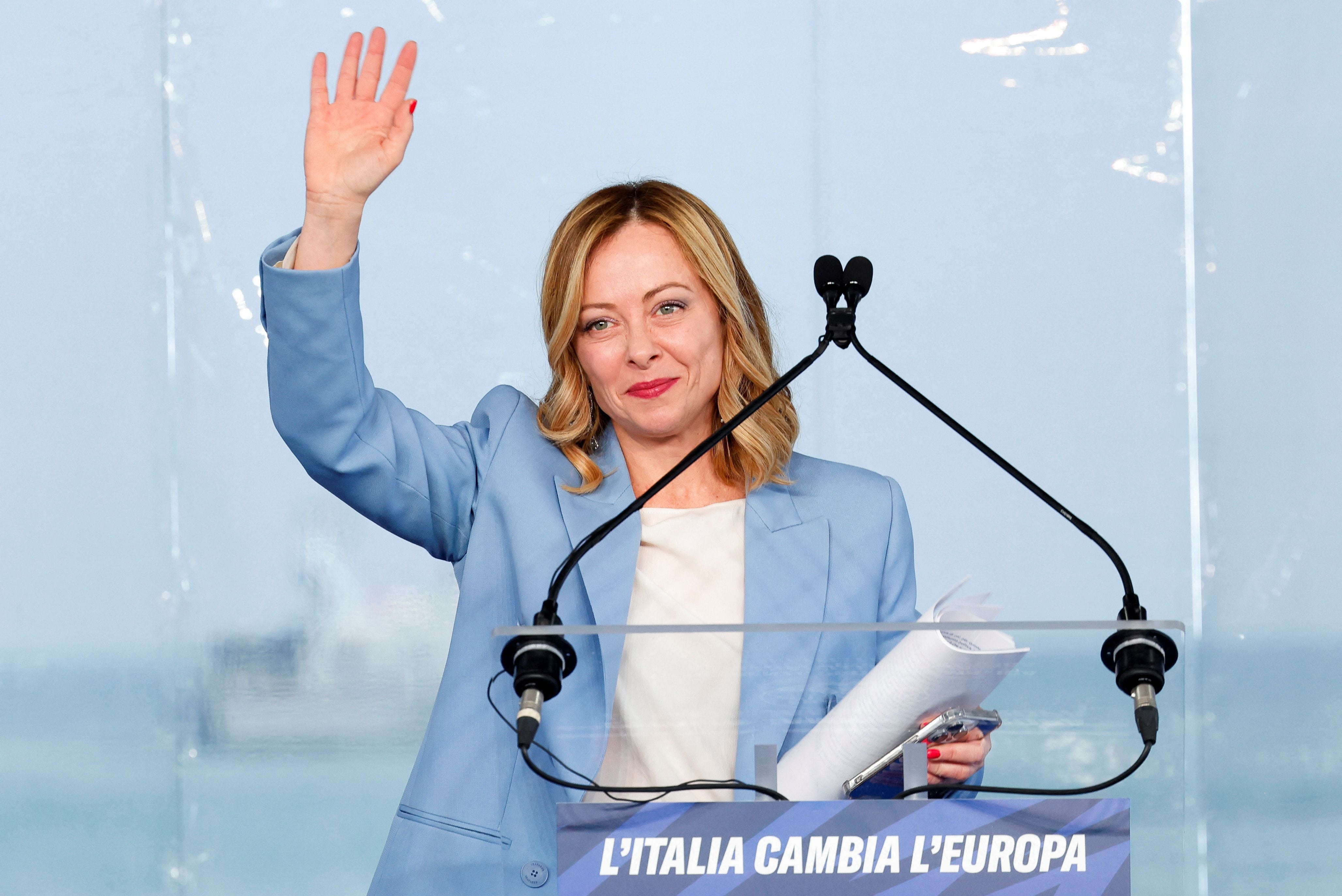 La primera ministra italiana, Giorgia Meloni, durante la conferencia del partido derechista "Hermanos de Italia" en Pescara  (REUTERS/Remo Casilli)