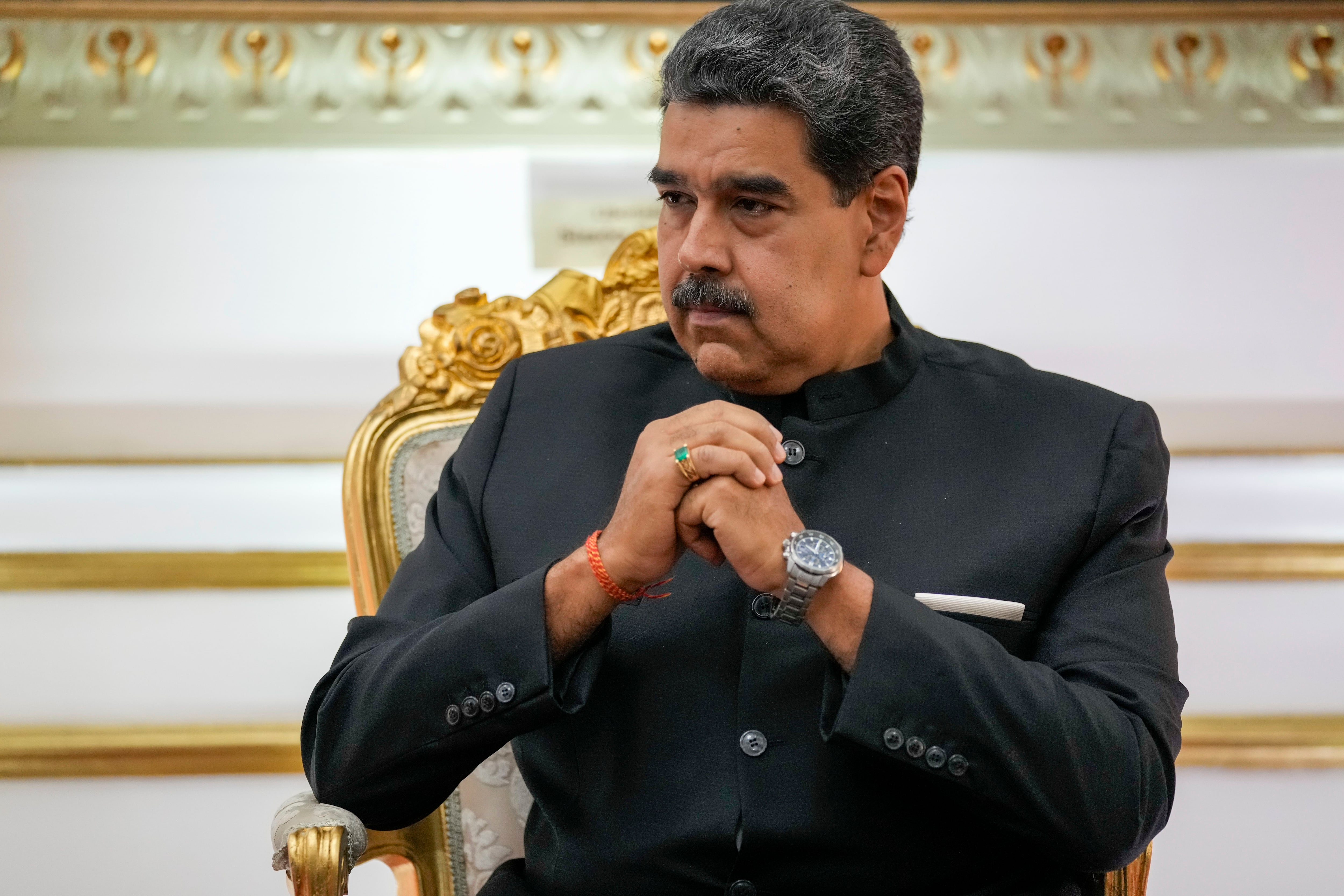 Maduro aún tiene 90 días para elucubrar nuevas maniobras para sabotear a la oposición (AP)