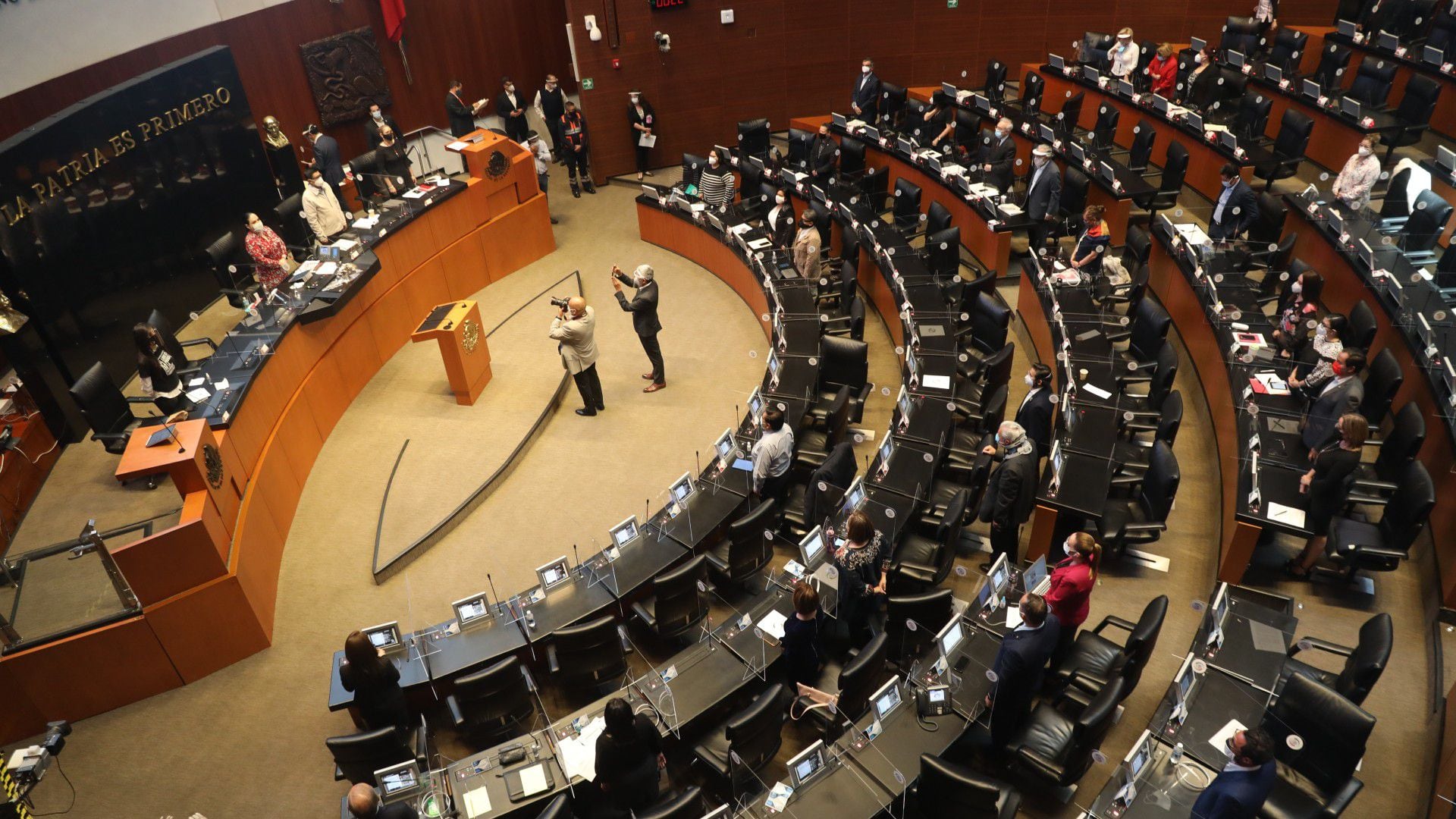 Senado - México - 25 de abril