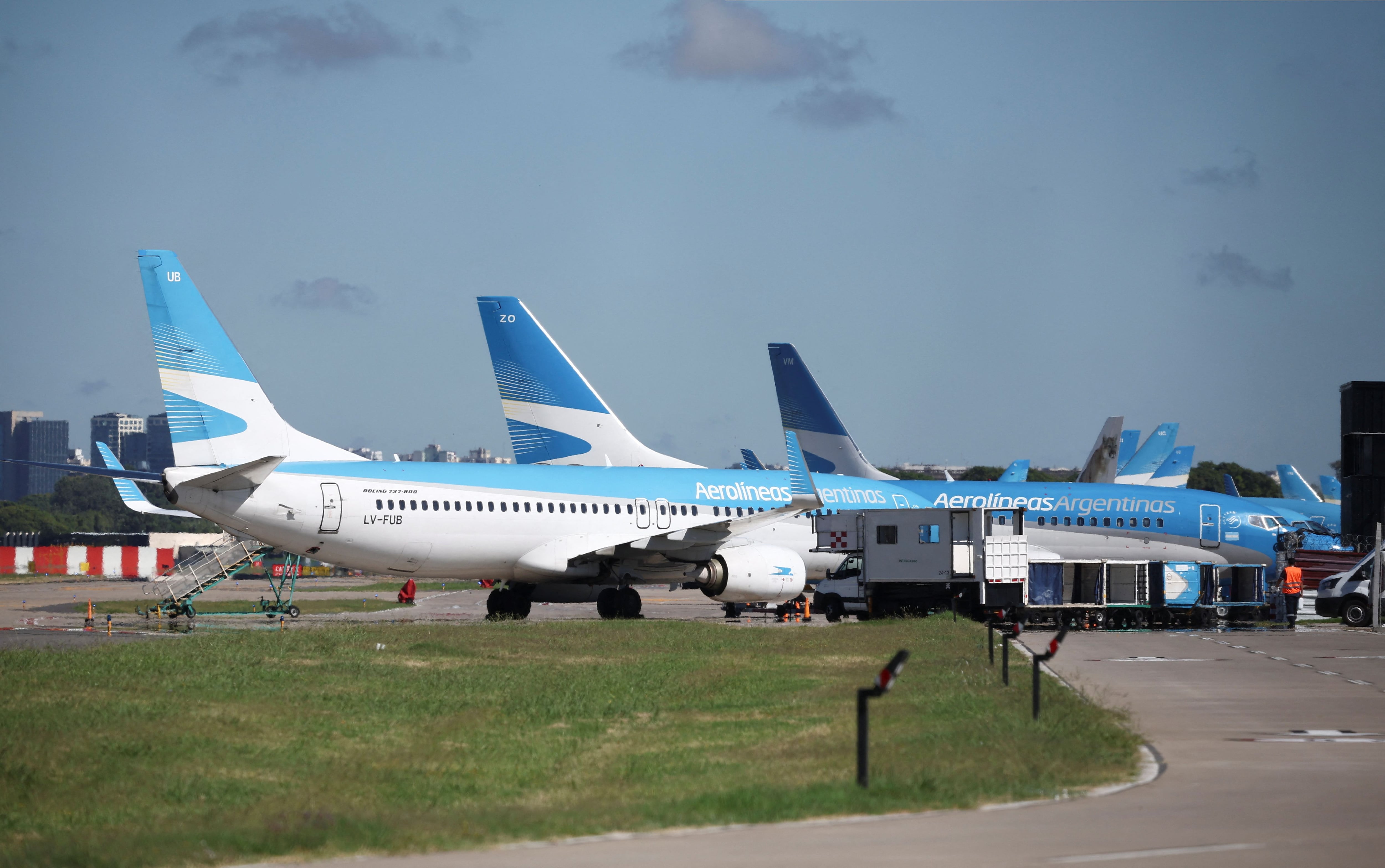 An Aerolineas Argentinas airline Boeing 737-800 is seen on the apron at the Aeroparque Jorge Newbery airport, as the aeronautical union workers go on strike over salary demands, in Buenos Aires, Argentina February 28, 2024. REUTERS/Agustin Marcarian