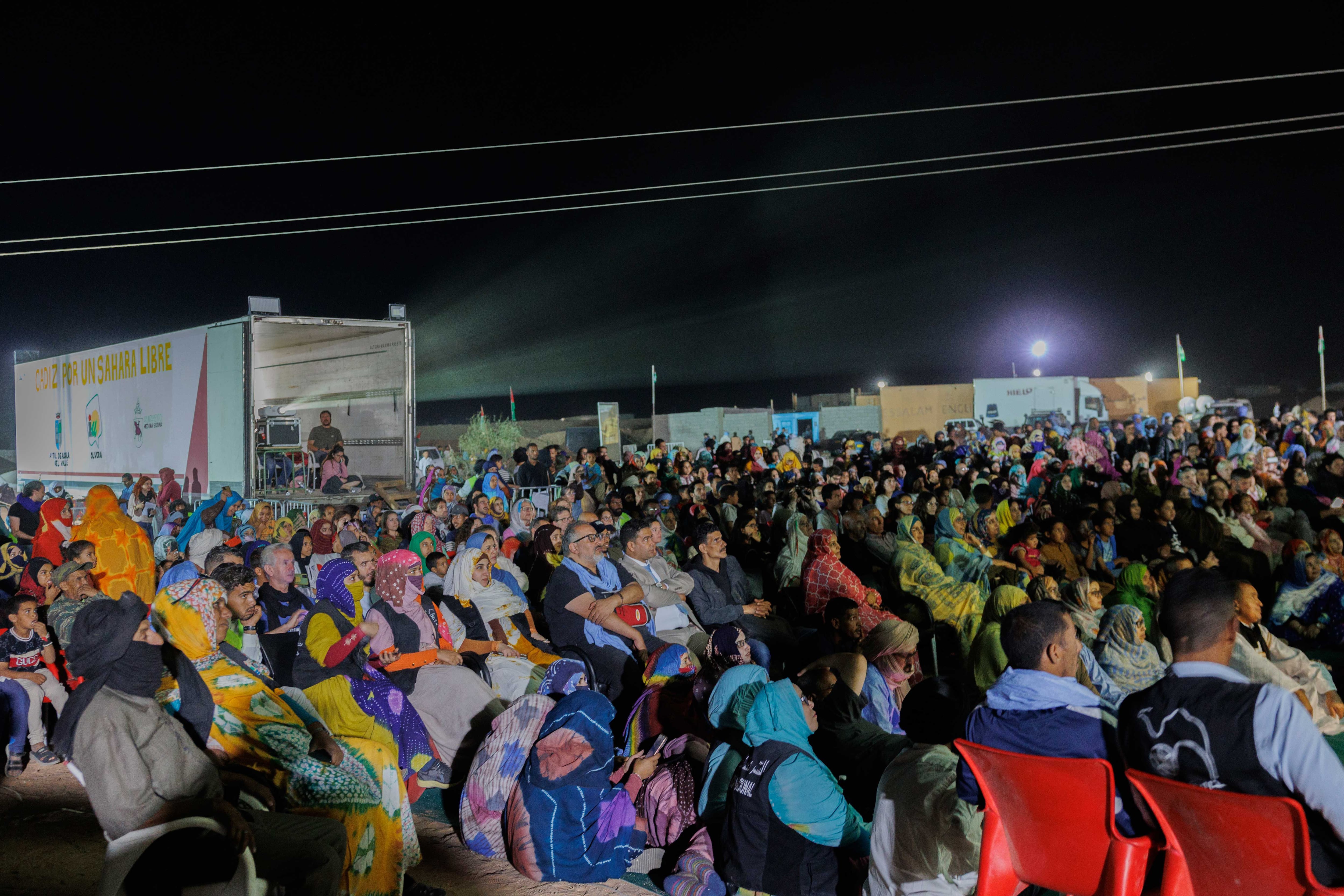 Festival Internacional de Cine del Sáhara Occidental (Fisahara) en el campamento de refugiados de Ausserd, Argelia.