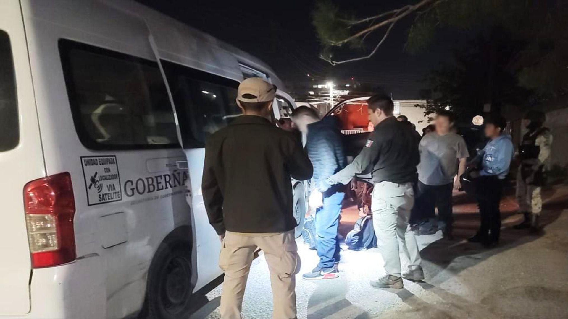 Rescatan a 104 personas migrantes en Ciudad Juárez, Chihuahua