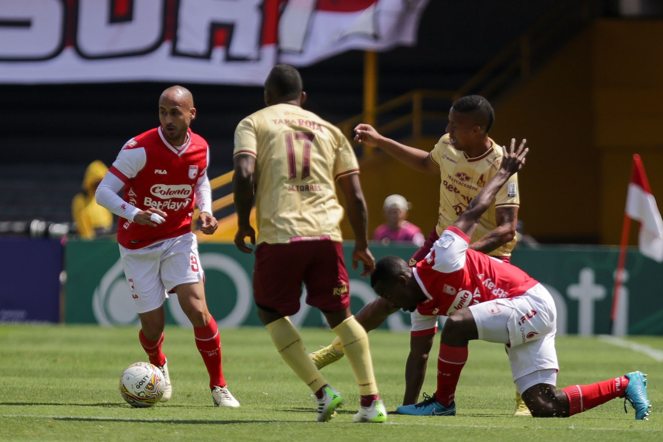 Independiente Santa Fe enfrentó a Deportes Tolima, por encuentro válido de la Liga BetPlay I 2024 de la fecha 12, en el estadio Nemesio Camacho El Campín - crédito Colprensa - Mariano Vimos