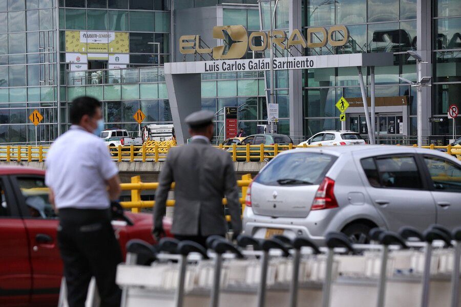 Entrada aeropuerto El Dorado-Bogotá-Colombia