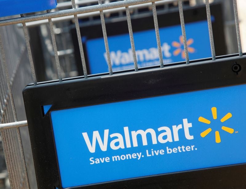 Walmart se ha caracterizado por anticiparse año con año a las ventas en oferta en temporadas específicas como el Hot Sale. Foto: REUTERS/John Gress