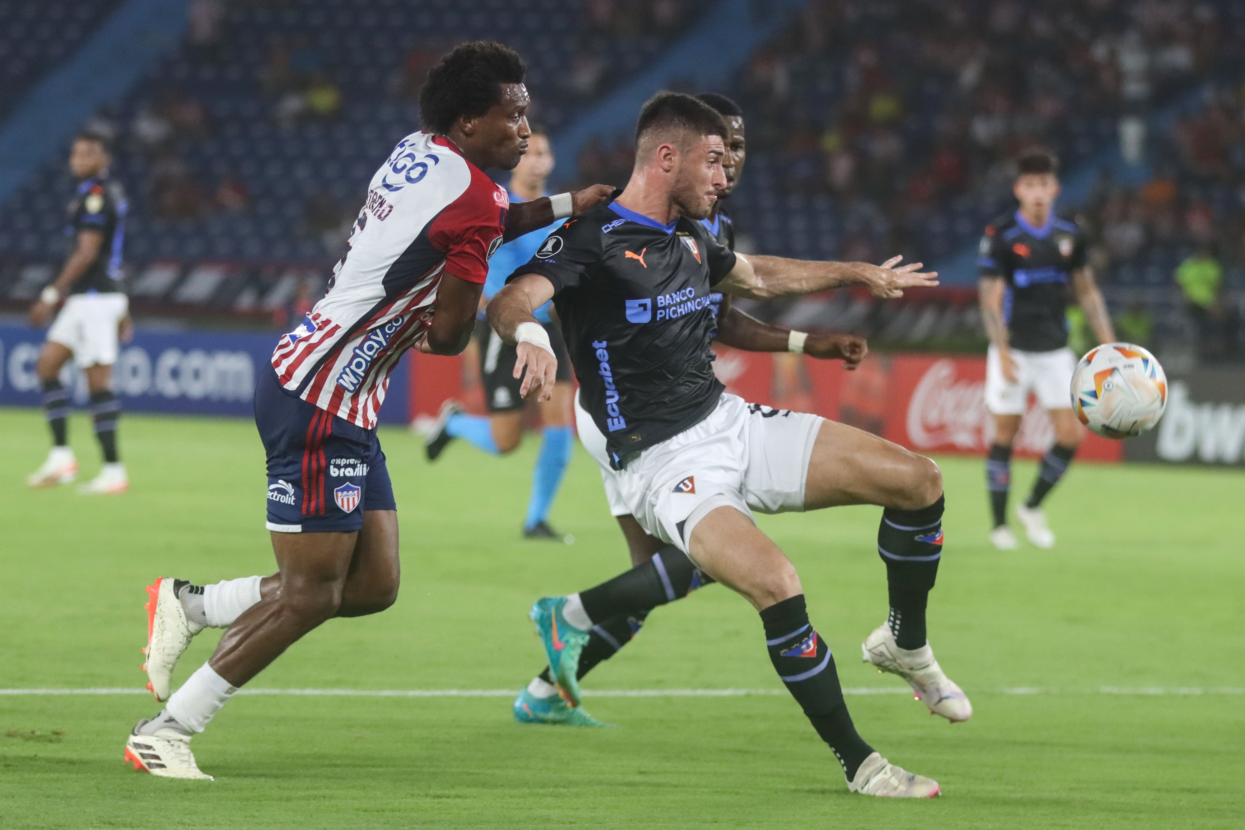 El primer partido que jugaron Junior y Liga de Quito en Barranquilla por Copa Libertadores 2024 finalizó 1-1 - crédito EFE