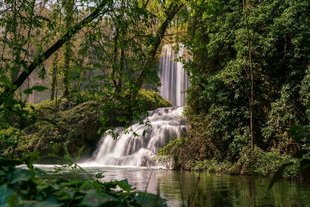 Cascada en el Monasterio de Piedra, Zaragoza (Shutterstock).