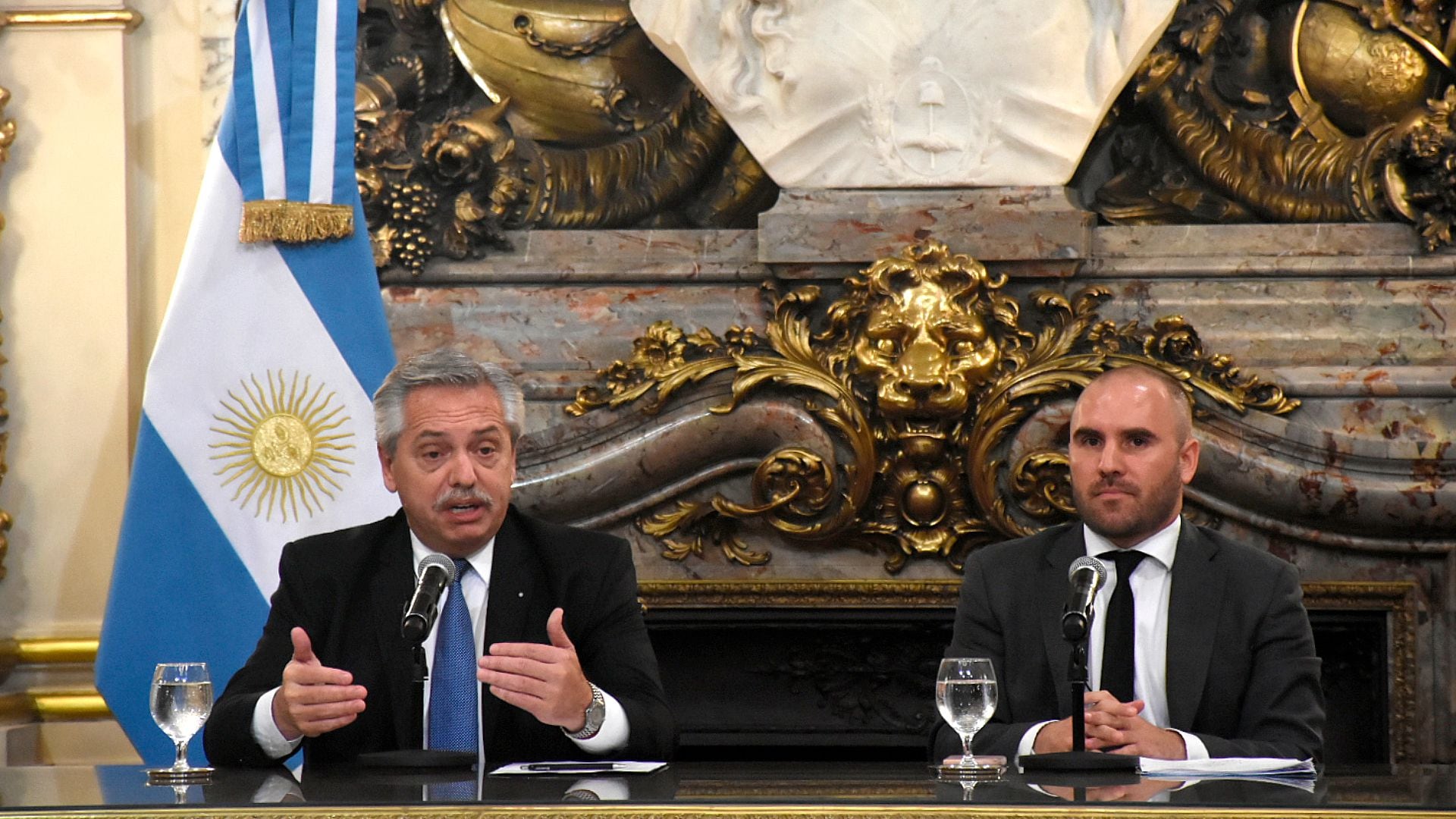 Conferencia Alberto Fernandez y Martin Guzman en Casa Rosada