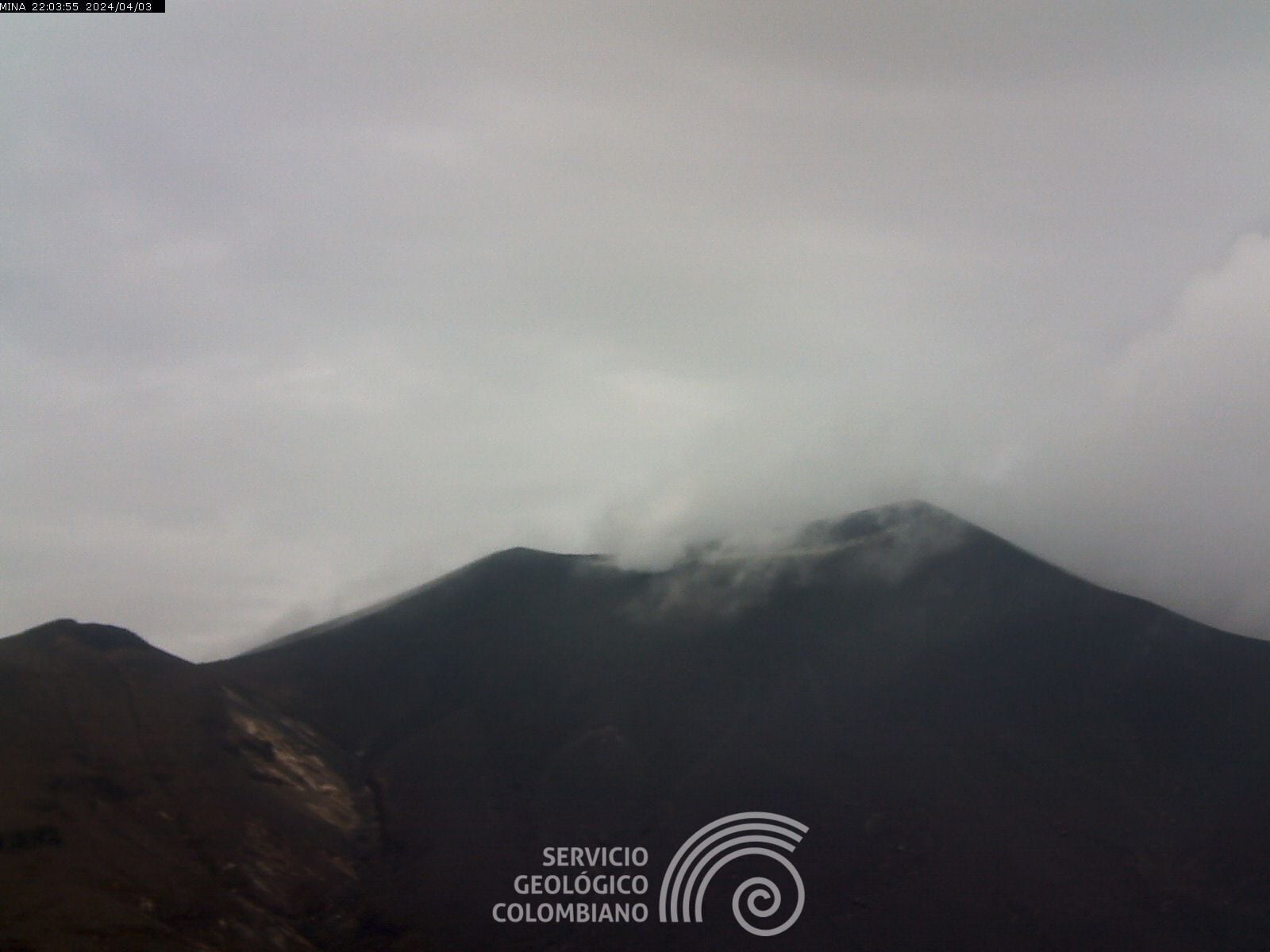 Los sismos asociados al fracturamiento de roca se localizaron, principalmente, bajo el cráter del volcán Puracé y en su flanco oriental, a profundidades que oscilaron entre 0.8 y 4 km - crédito Servicio Geológico Colombiano