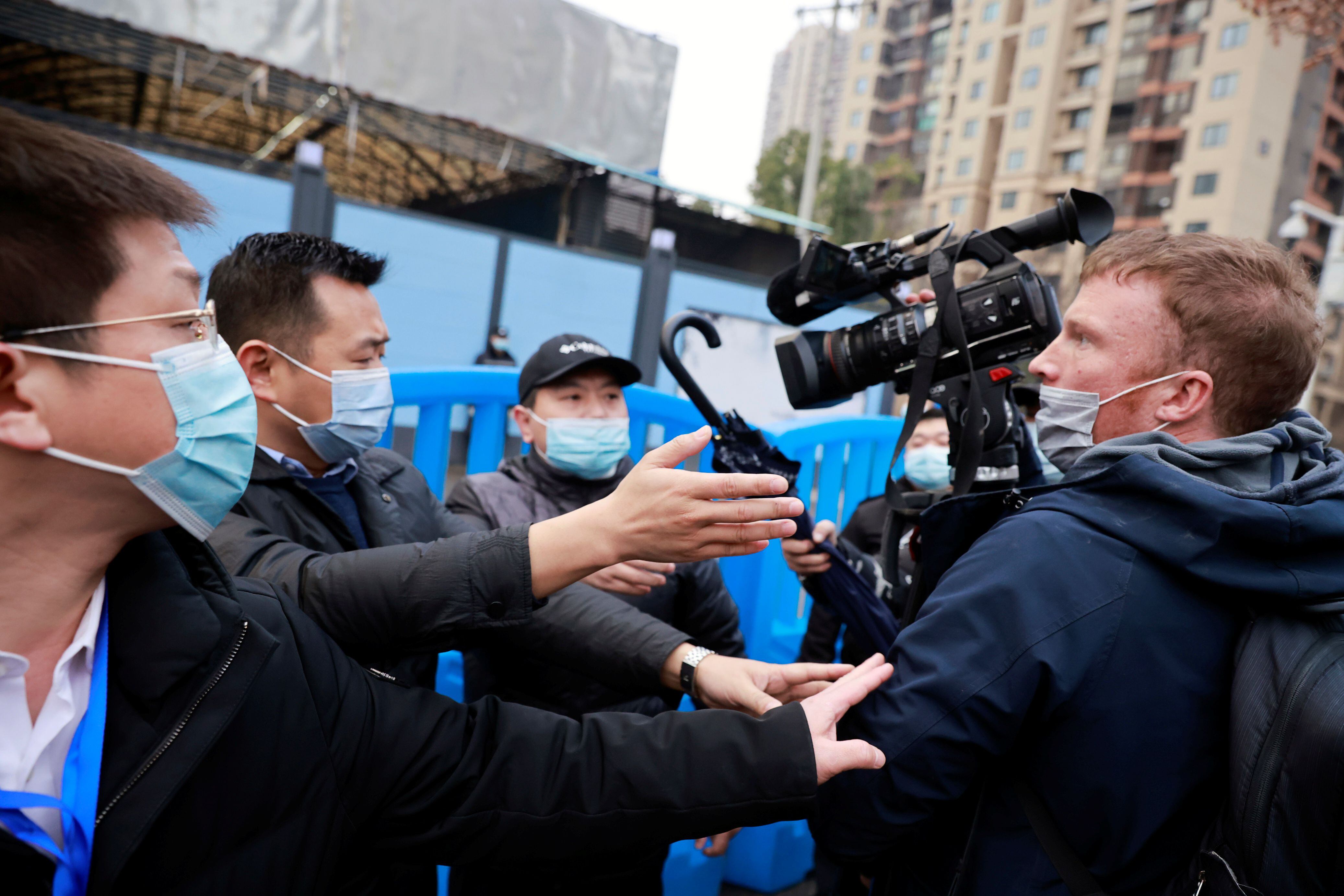 RSF denunció que en China hay más de más de 110 periodistas detenidos (REUTERS/Thomas Peter)