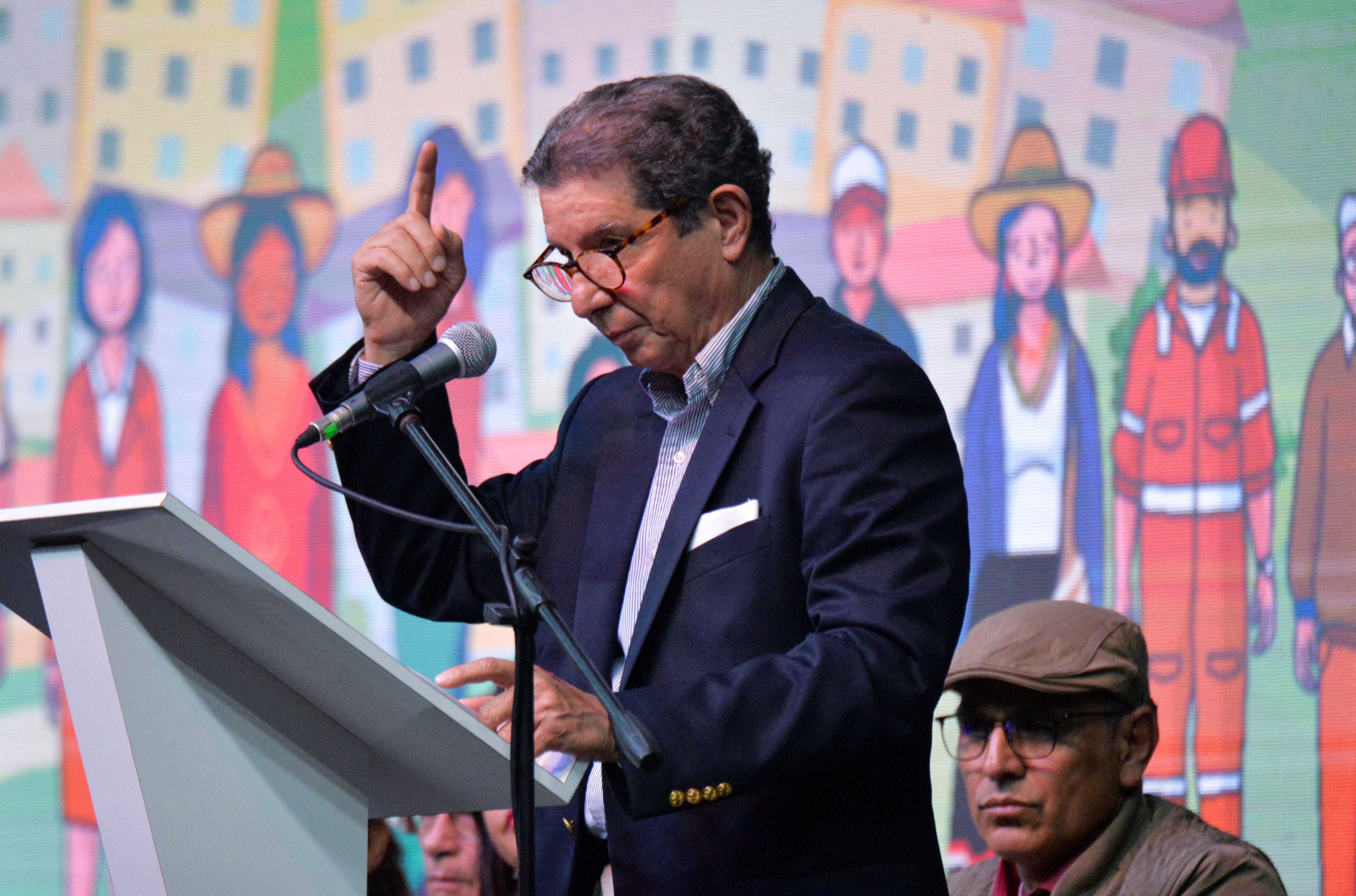 José Félix Lafaurie está contemplando la decisión de dejar la mesa de diálogo con el ELN - crédito Vannessa Jimenez/REUTERS