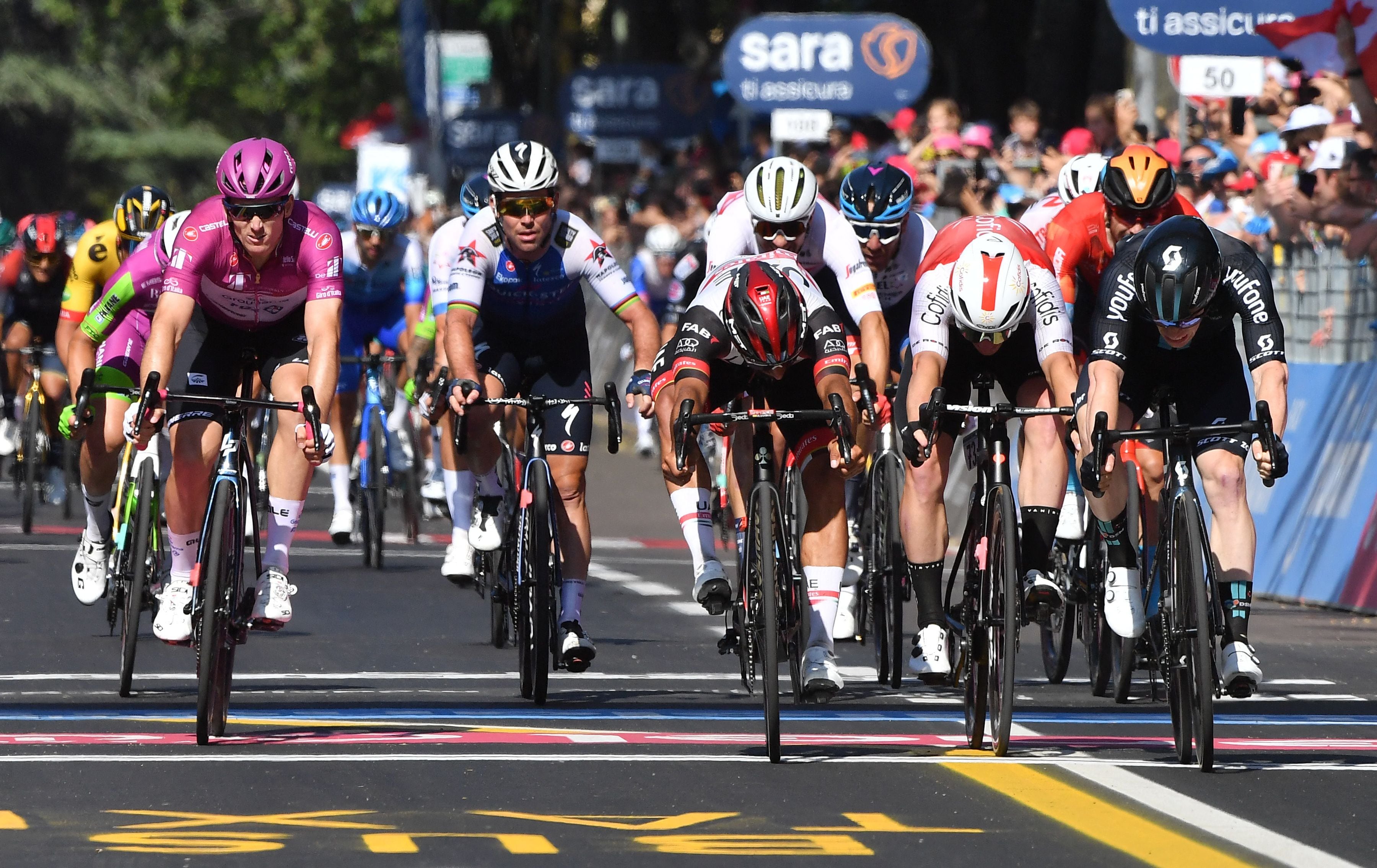 Fernando Gaviria fue el último ciclista colombiano que ganó una etapa en el Giro de Italia al sprint - crédito Jennifer Lorenzini/REUTERS