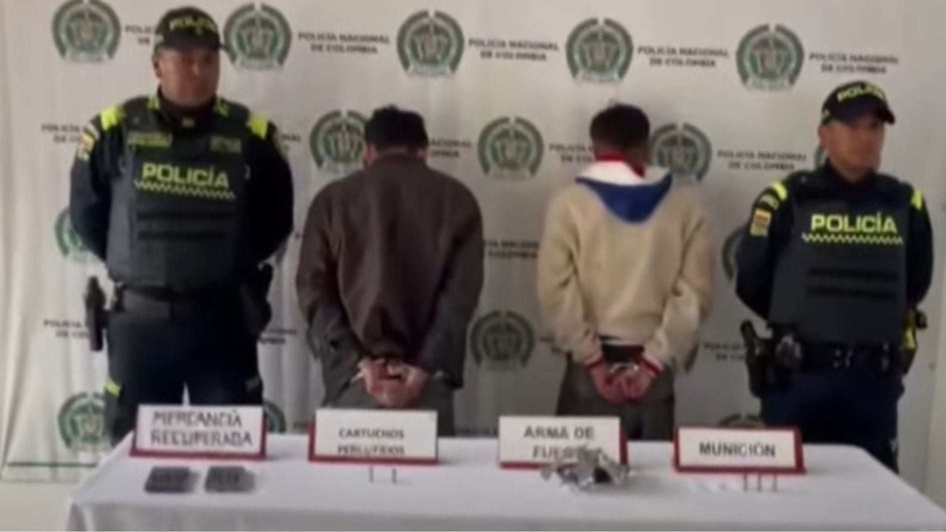 La Policía se encuentra buscando a uno de los bandidos quien alcanzo - crédito Mebog