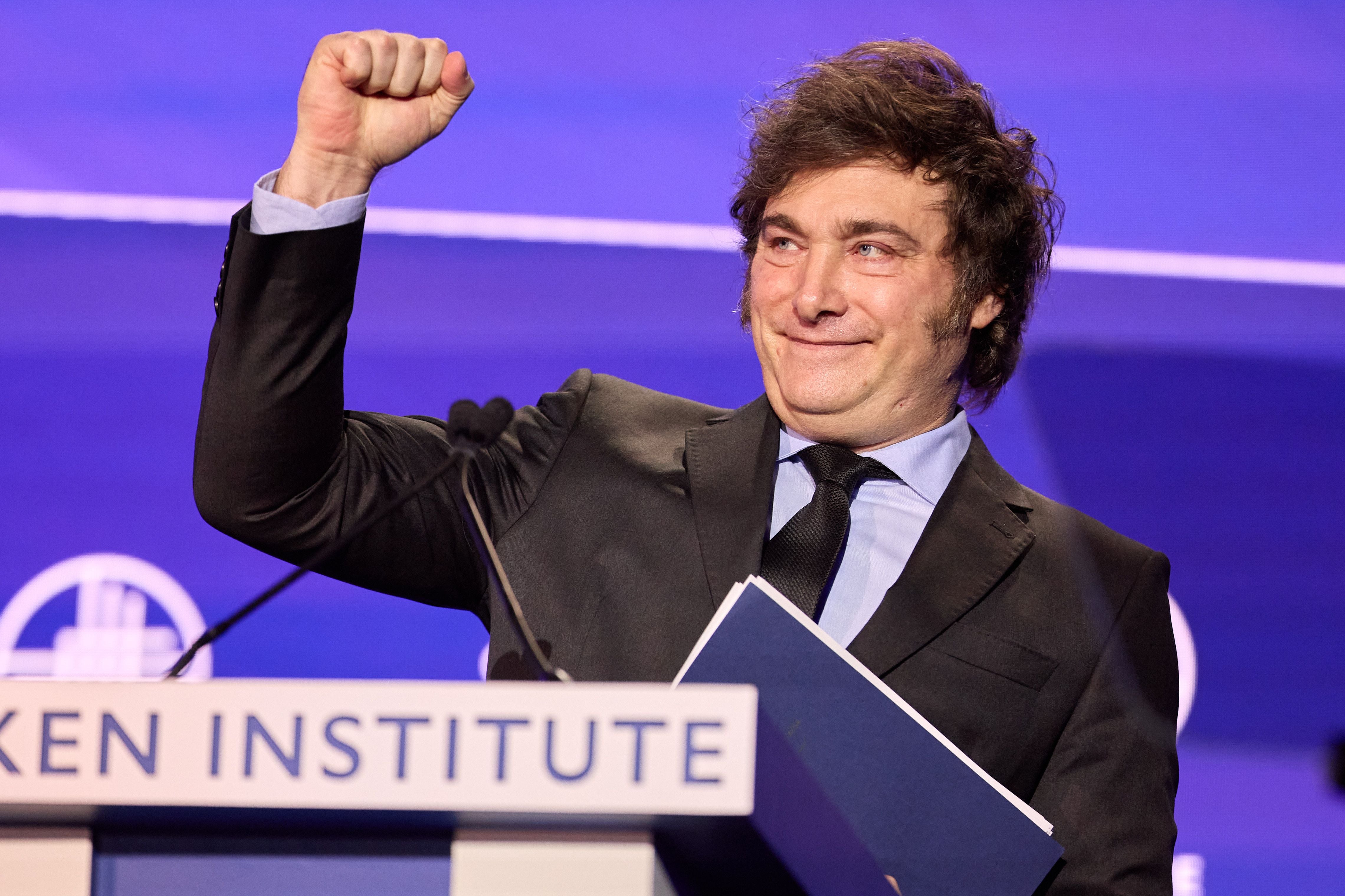 El presidente de Argentina, Javier Milei, habla en la Conferencia Global del Instituto Milken 2024 en Beverly Hills, California (EE.UU.). EFE/EPA/Allison Dinner
