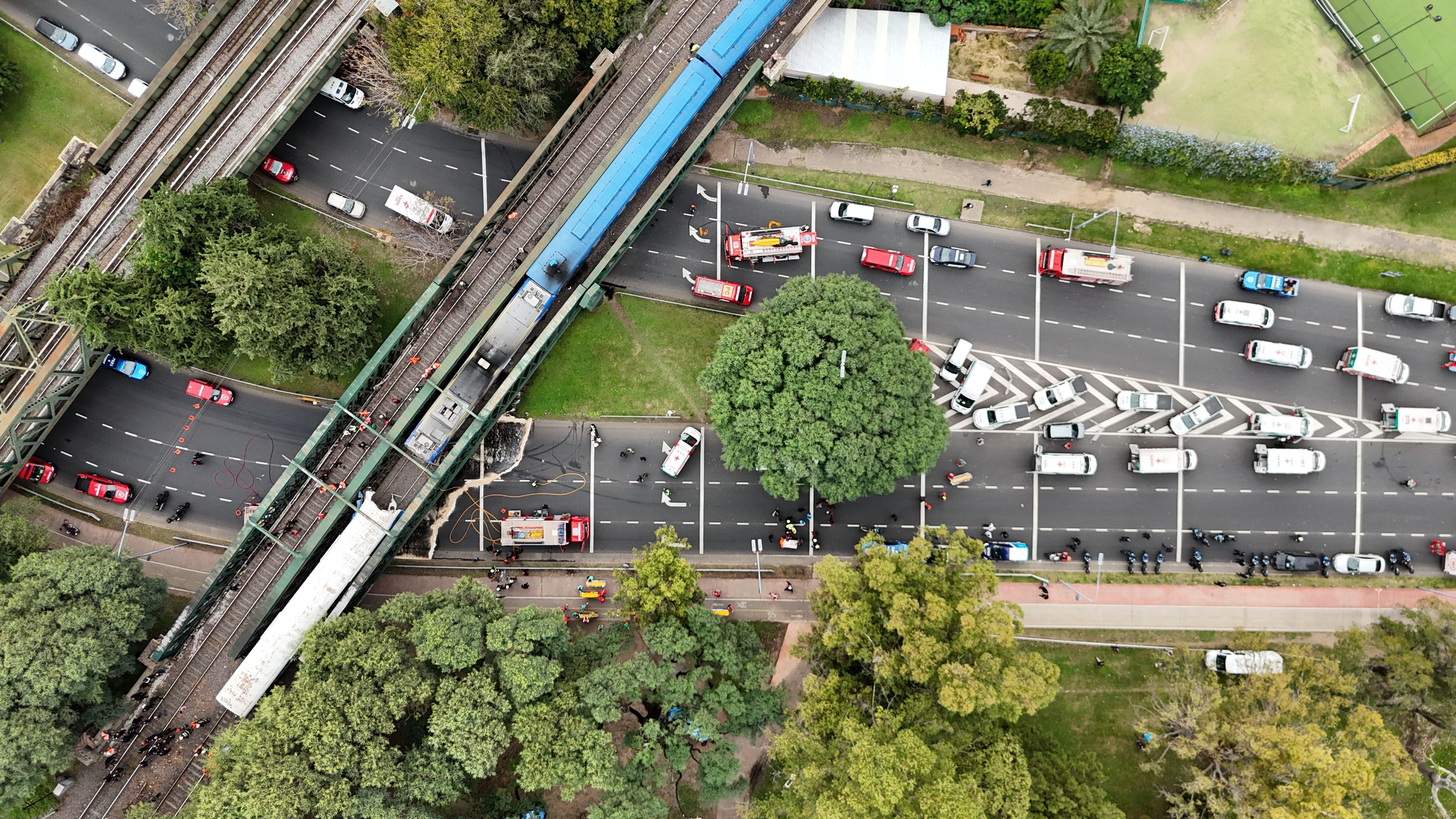 Chocaron dos trenes en Palermo - Drone