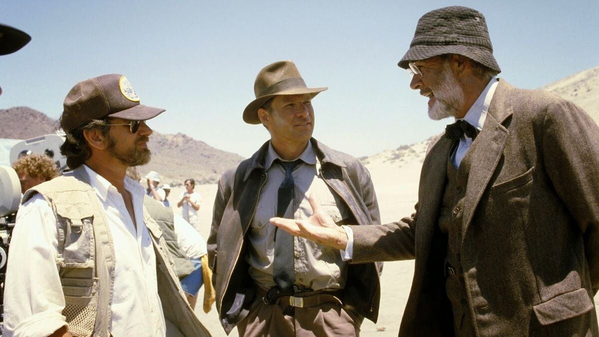Steven Spielberg, Harrison Ford y Sean Connery en el rodaje de 'Indiana Jones y la última cruzada'