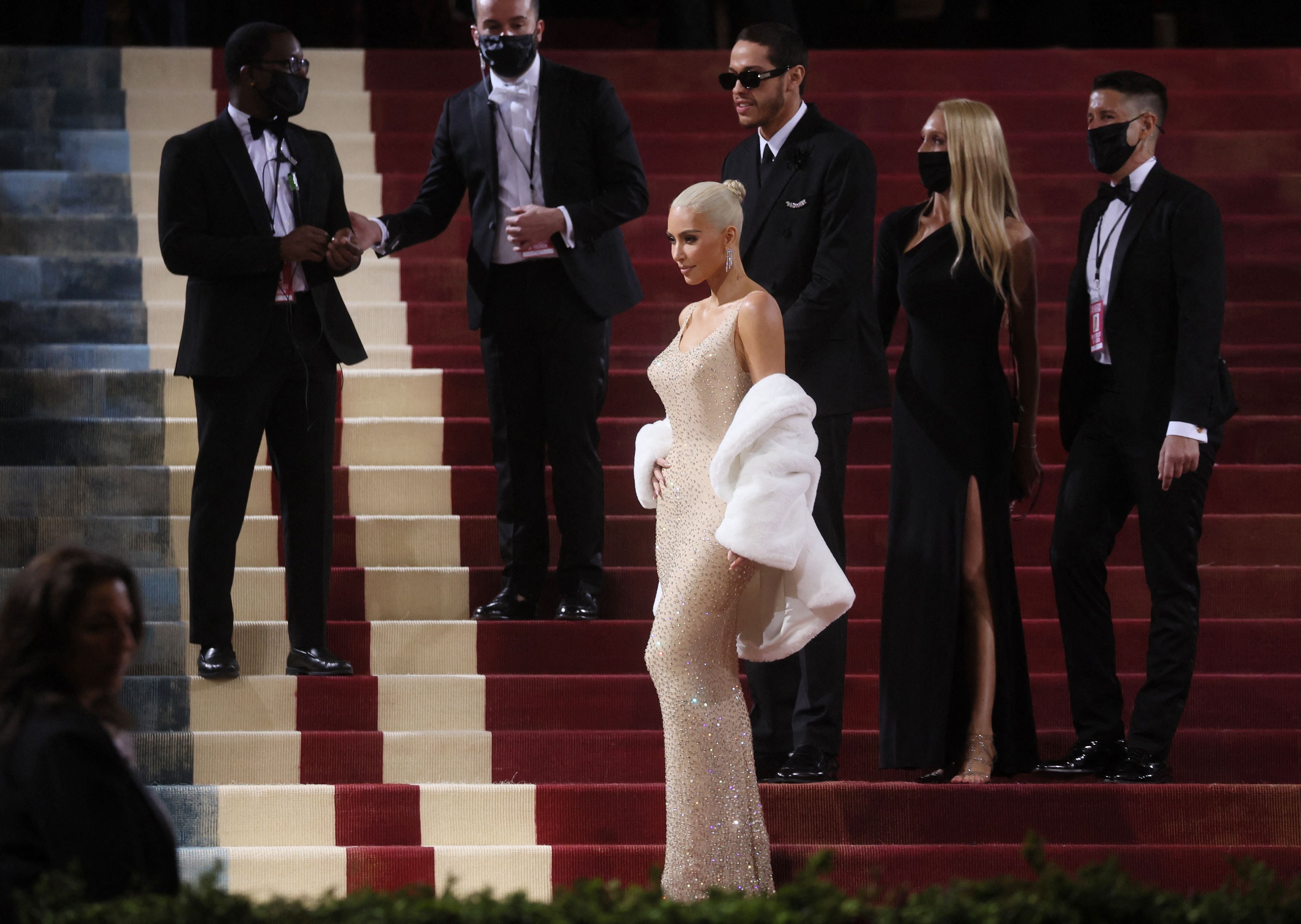 Kim Kardashian homenajeó a Marilyn Monroe en la Met Gala 2022 (REUTERS/Brendan Mcdermid)