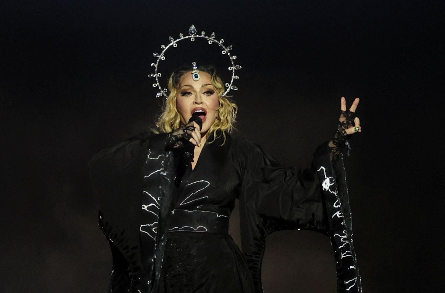 Madonna durante su concierto en Copacabana en Río de Janeiro (REUTERS/Pilar Olivares)