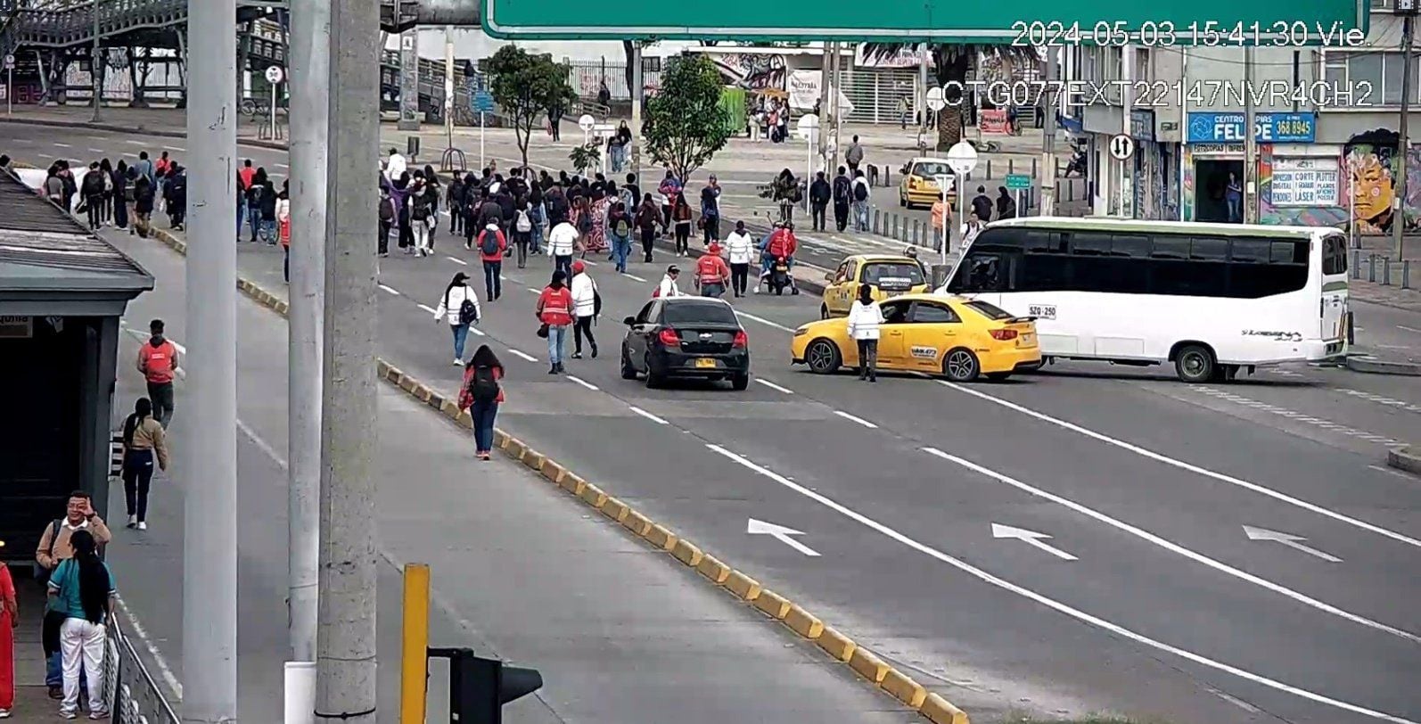Al momento se presenta afectación vial por manifestaciones - crédito Tránsito Bogotá