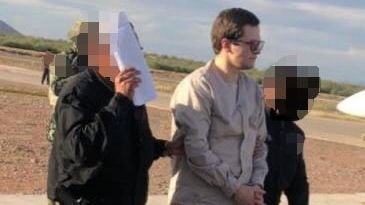 Rubén Oseguera González, 'El Menchito', durante su extradición en 2020. (Crédito: Especial)