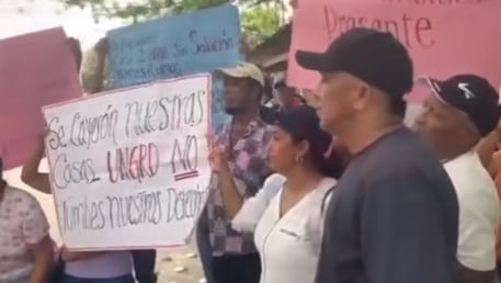 Protesta en Atlántico por mala gestión de recursos para los damnificados de Piojó - crédito Facebook