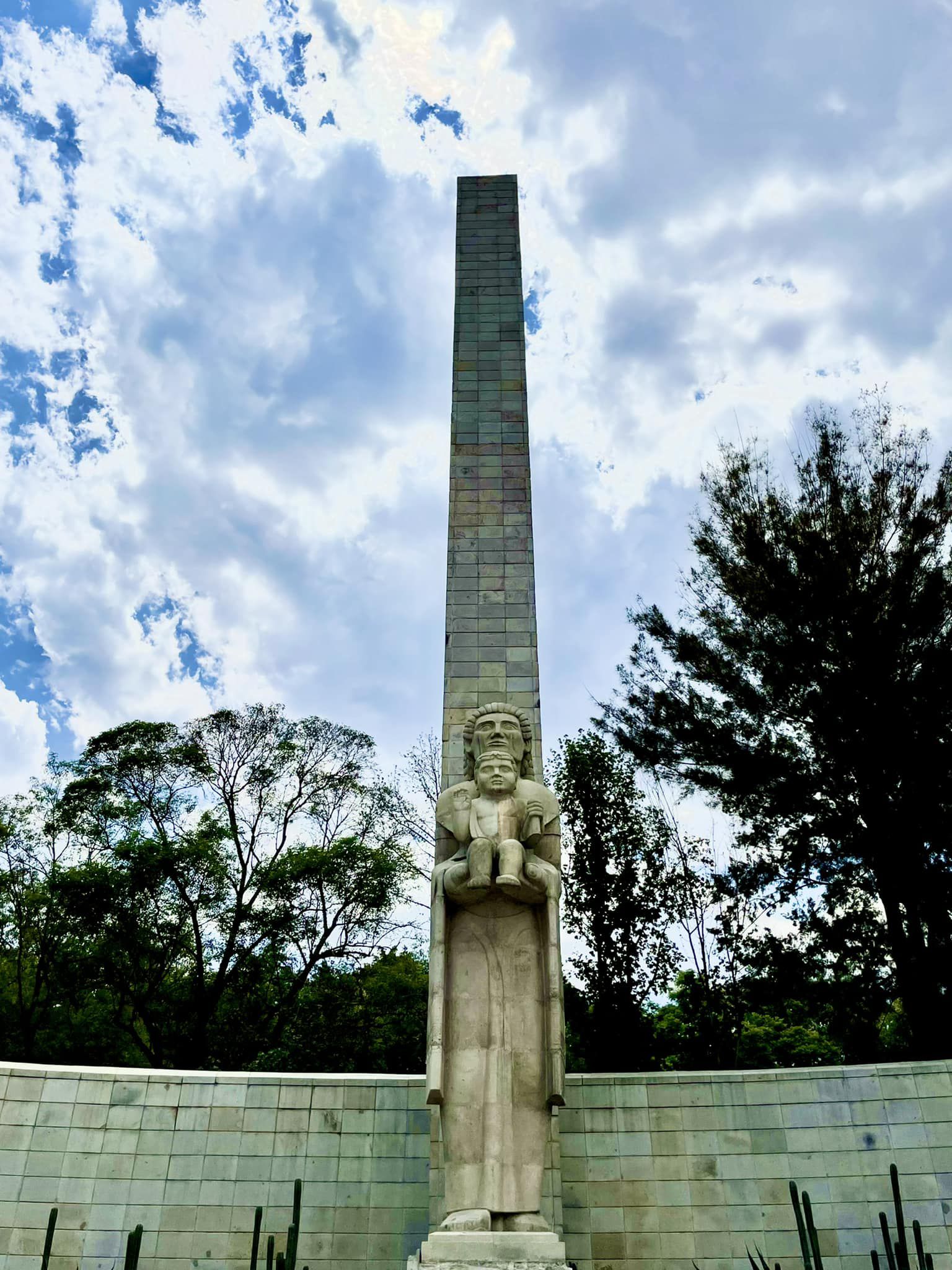 Monumento a la madre 10 de mayo