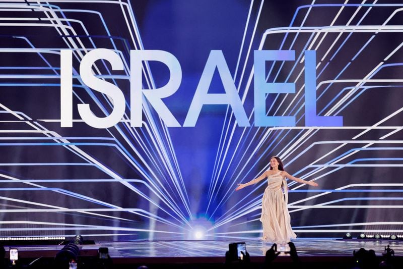 Eden Golan, durante el desfile de banderas del ensayo de la final de Eurovisión 2024. (REUTERS/Leonhard Foeger)