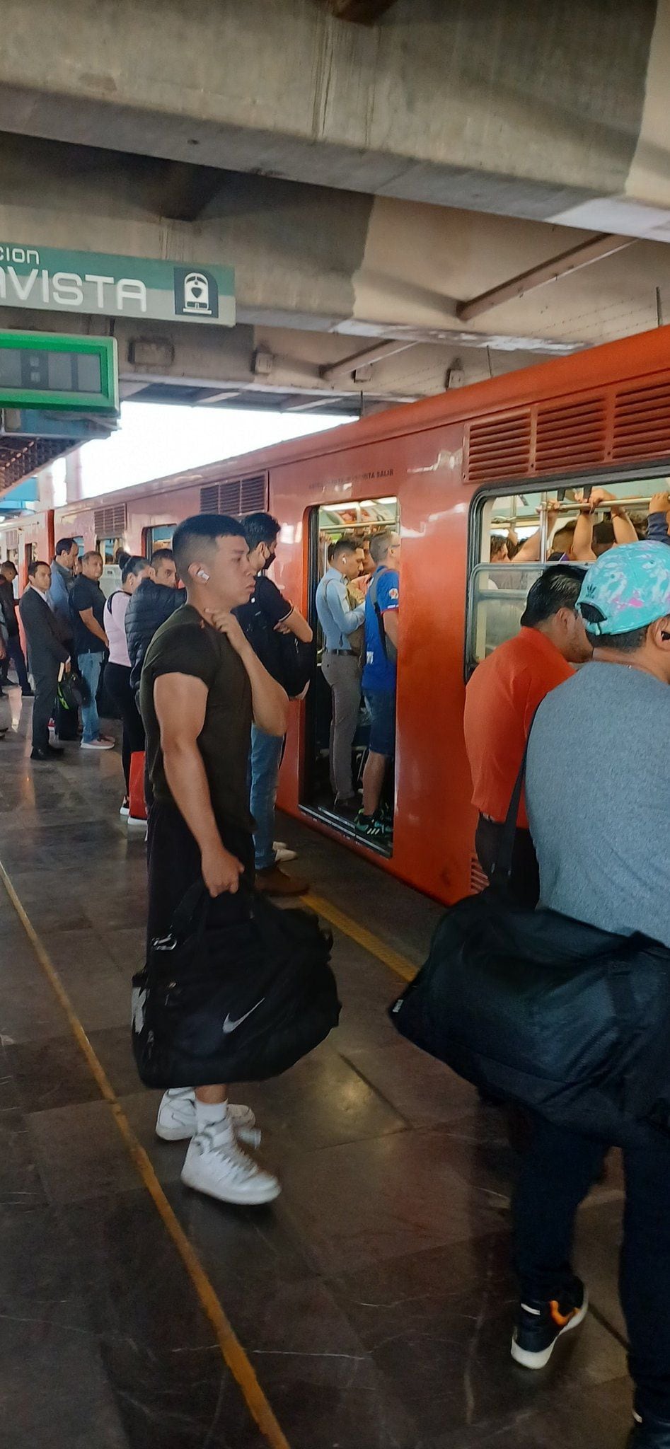 Estado en tiempo real de las diversas estaciones del Metro.