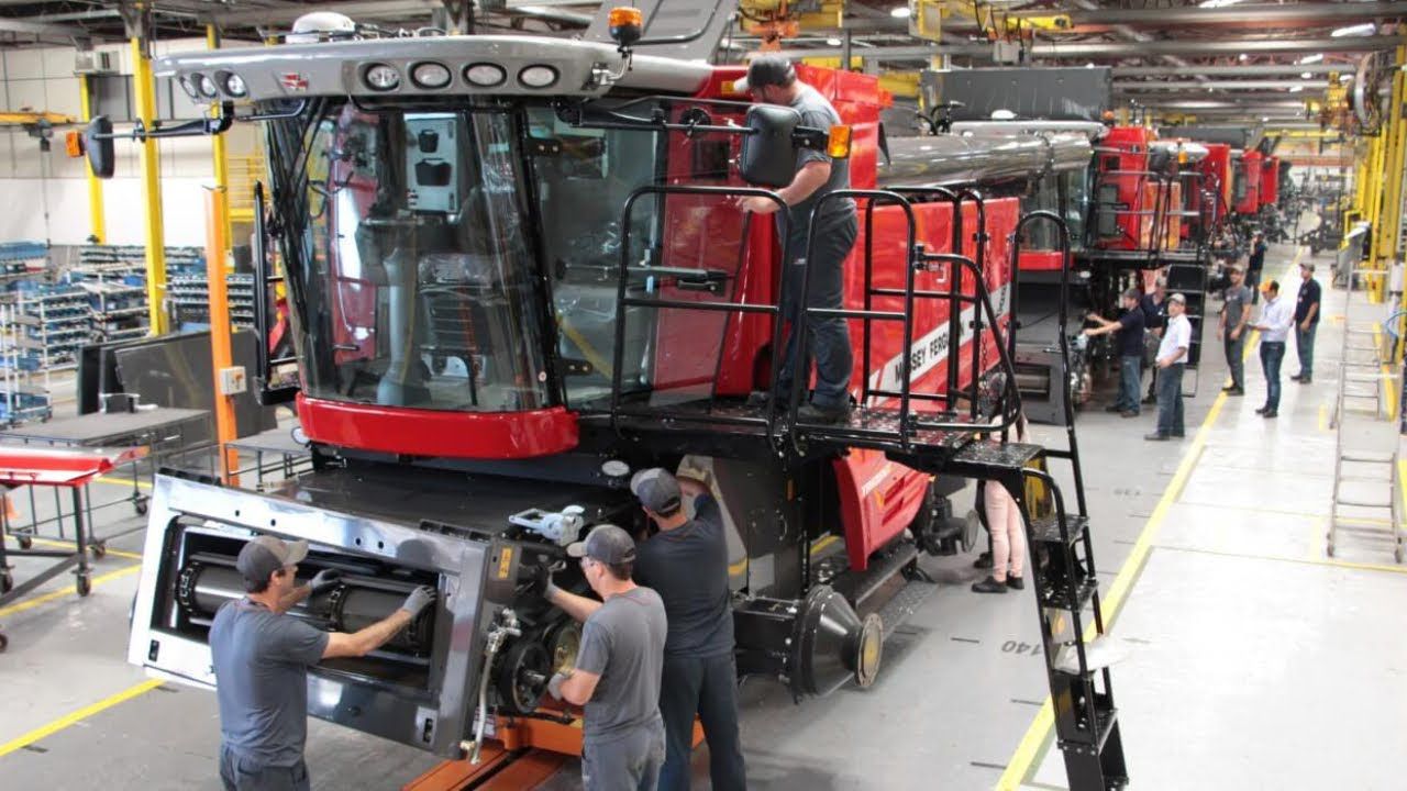 Tractor, fábrica de tractores. Industria de la maquinaria agrícola