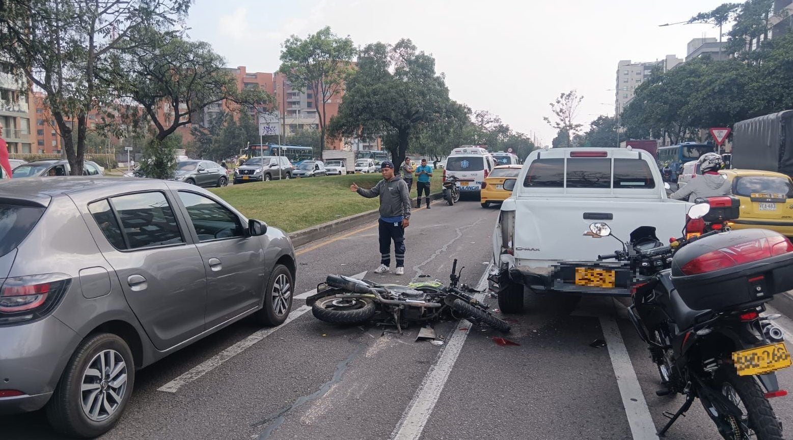 Siniestro vial sobre la avenida Boyacá con calle 26 - crédito Bogotá Tránsito