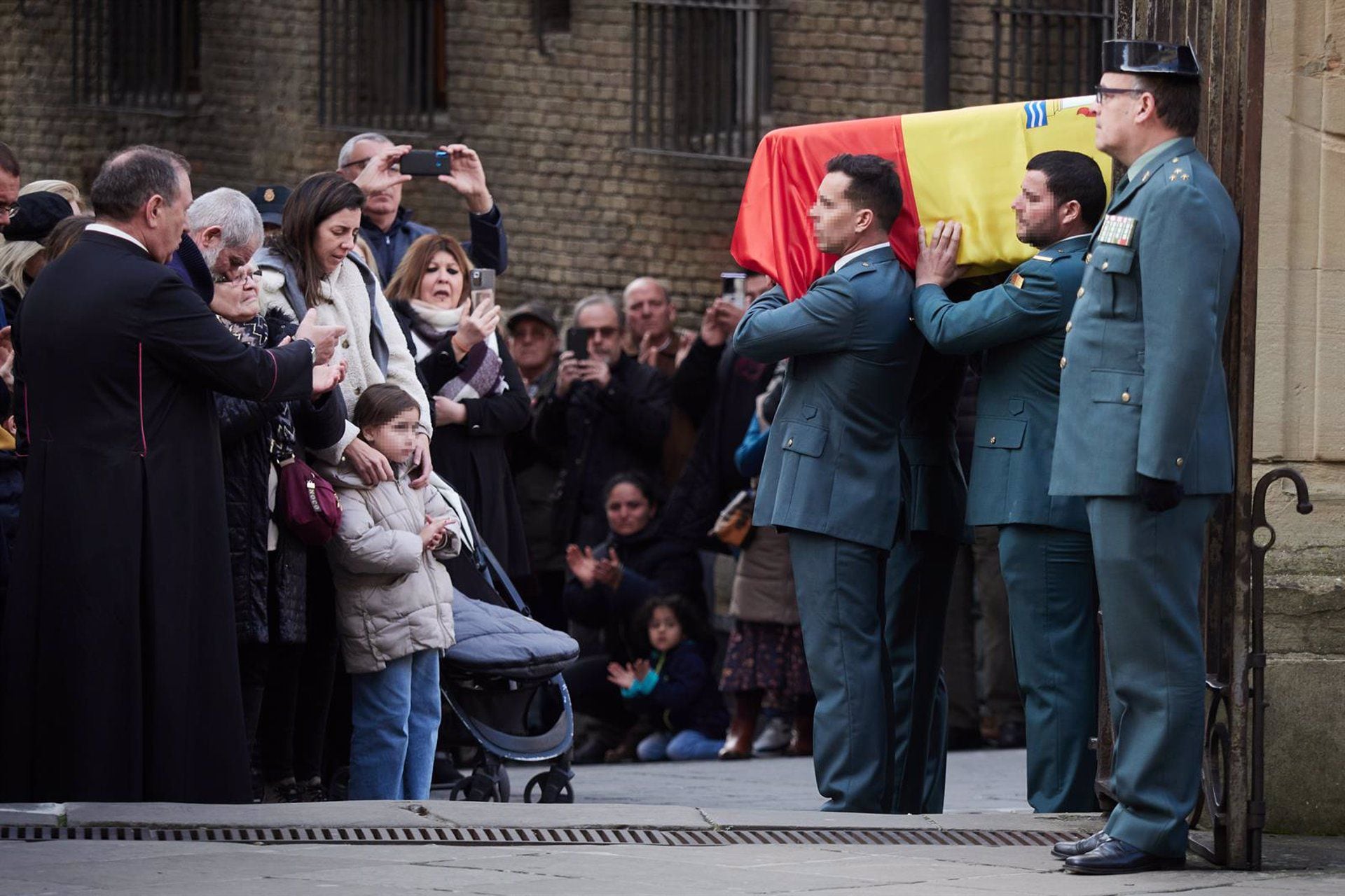 Funeral de uno de los guardias civiles asesinados en Barbate. (Eduardo Sanz/Europa Press)