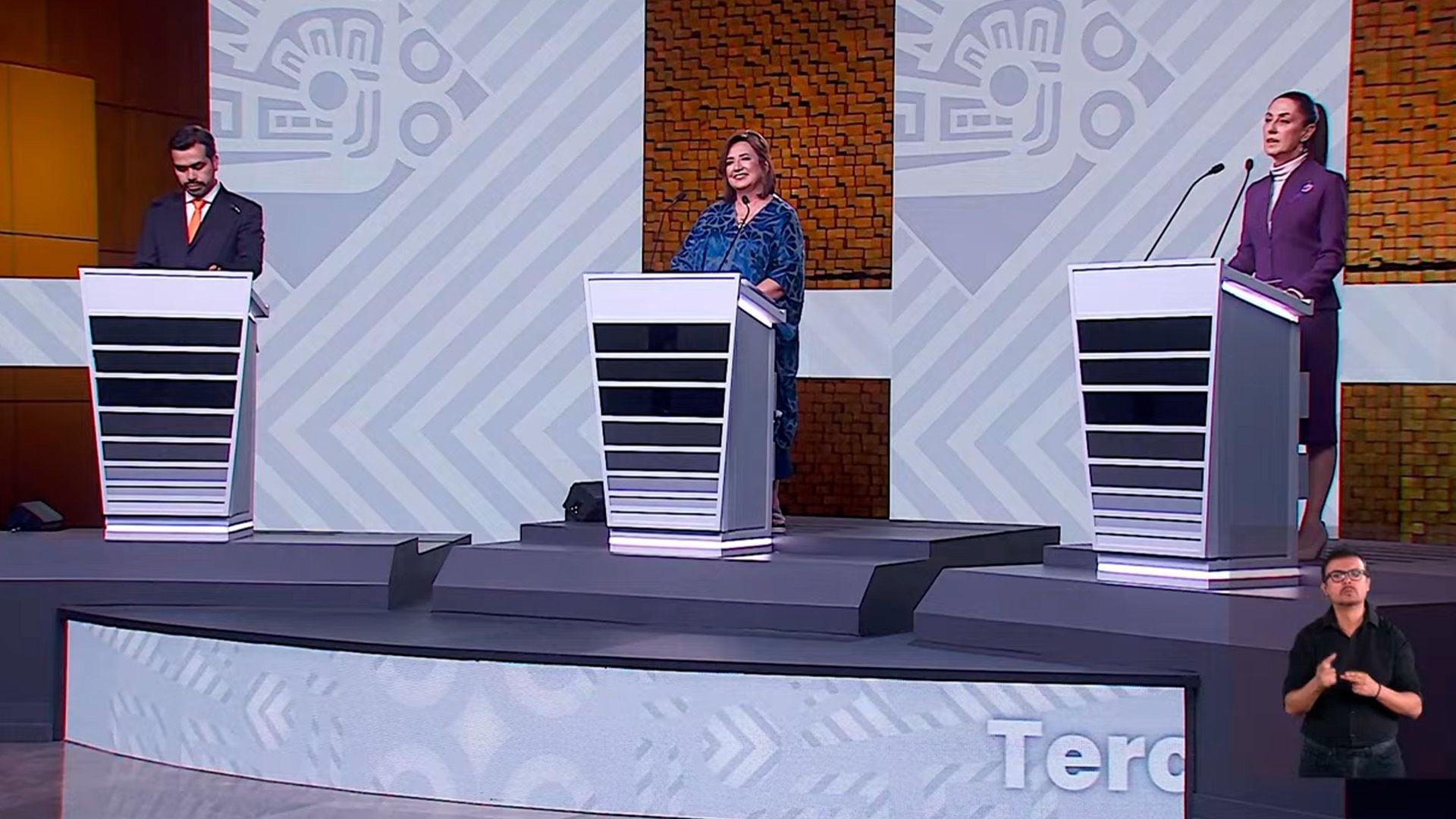 El debate se se realiza en en el CCU Tlatelolco