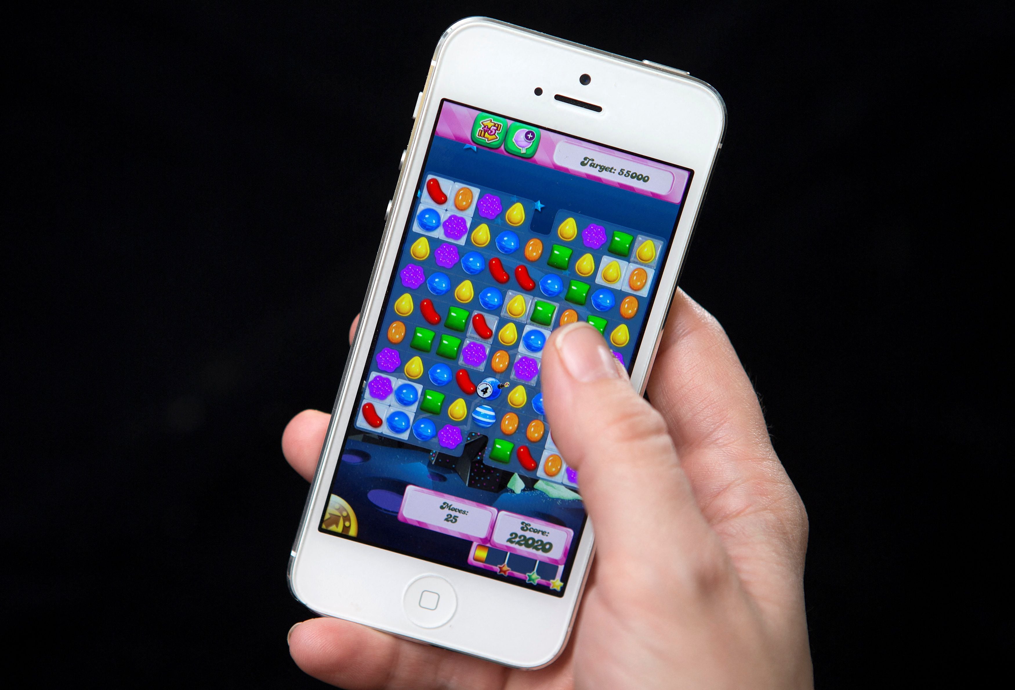 Candy Crush no es el único videojuego que puede ser entretenido. (Foto REUTERS/Carlo Allegri/File Photo)