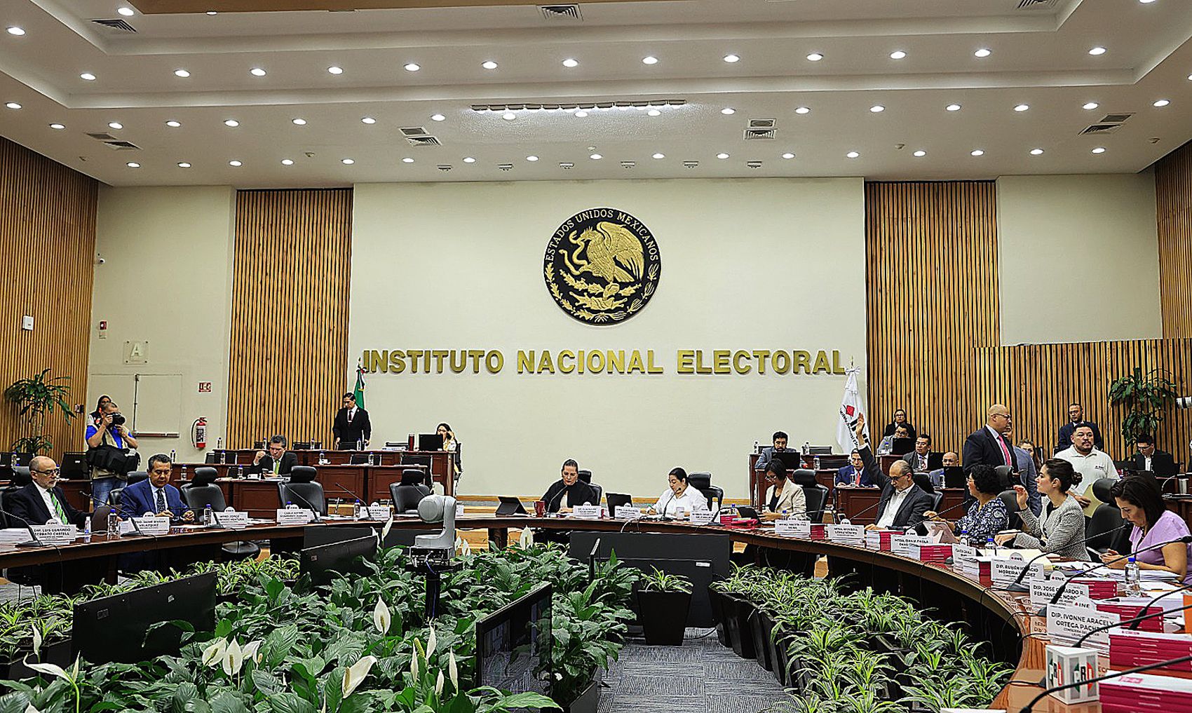 Fotografía cedida por el Instituto Nacional Electoral (INE) de una Sesión Extraordinaria del Consejo General en la Ciudad de México (México). EFE/ Instituto Nacional Electoral / SOLO USO EDITORIAL/ SOLO DISPONIBLE PARA ILUSTRAR LA NOTICIA QUE ACOMPAÑA (CRÉDITO OBLIGATORIO)
