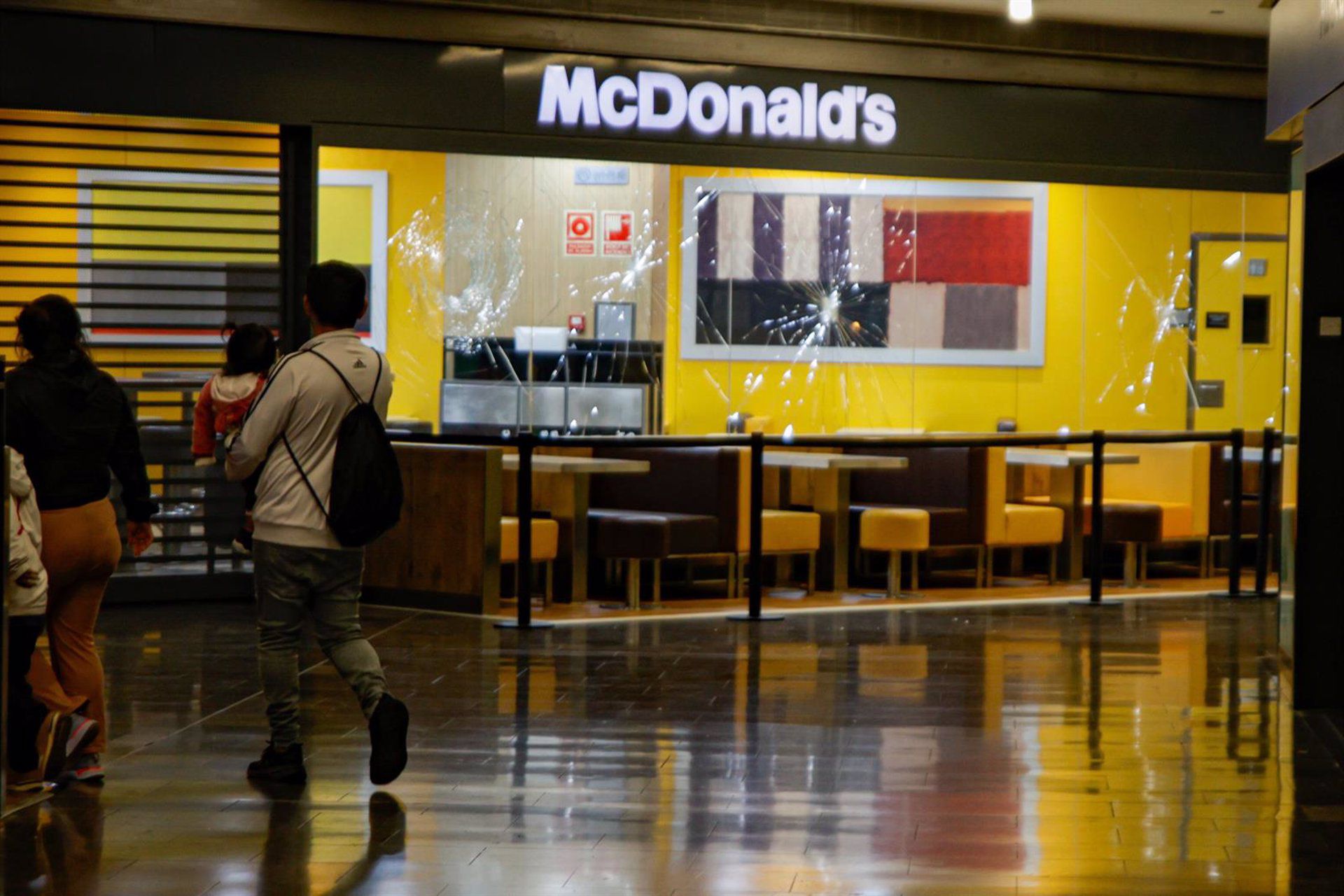 Precios en aumento desde 2014: McDonald's enfrenta el desafío de mantener la lealtad del cliente en un mercado de comida rápida en constante evolución. (Kike Rincón - Europa Press)
